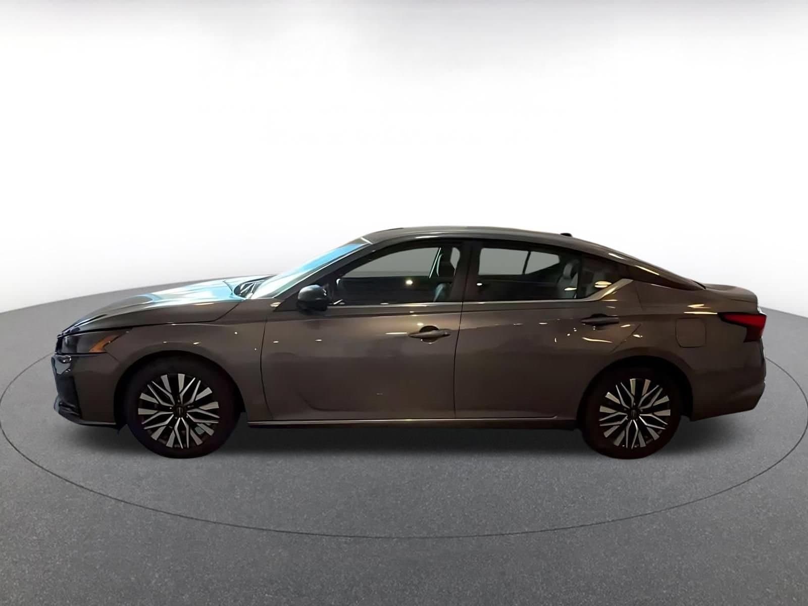 Thumbnail: 2026 Nissan Altima - 7