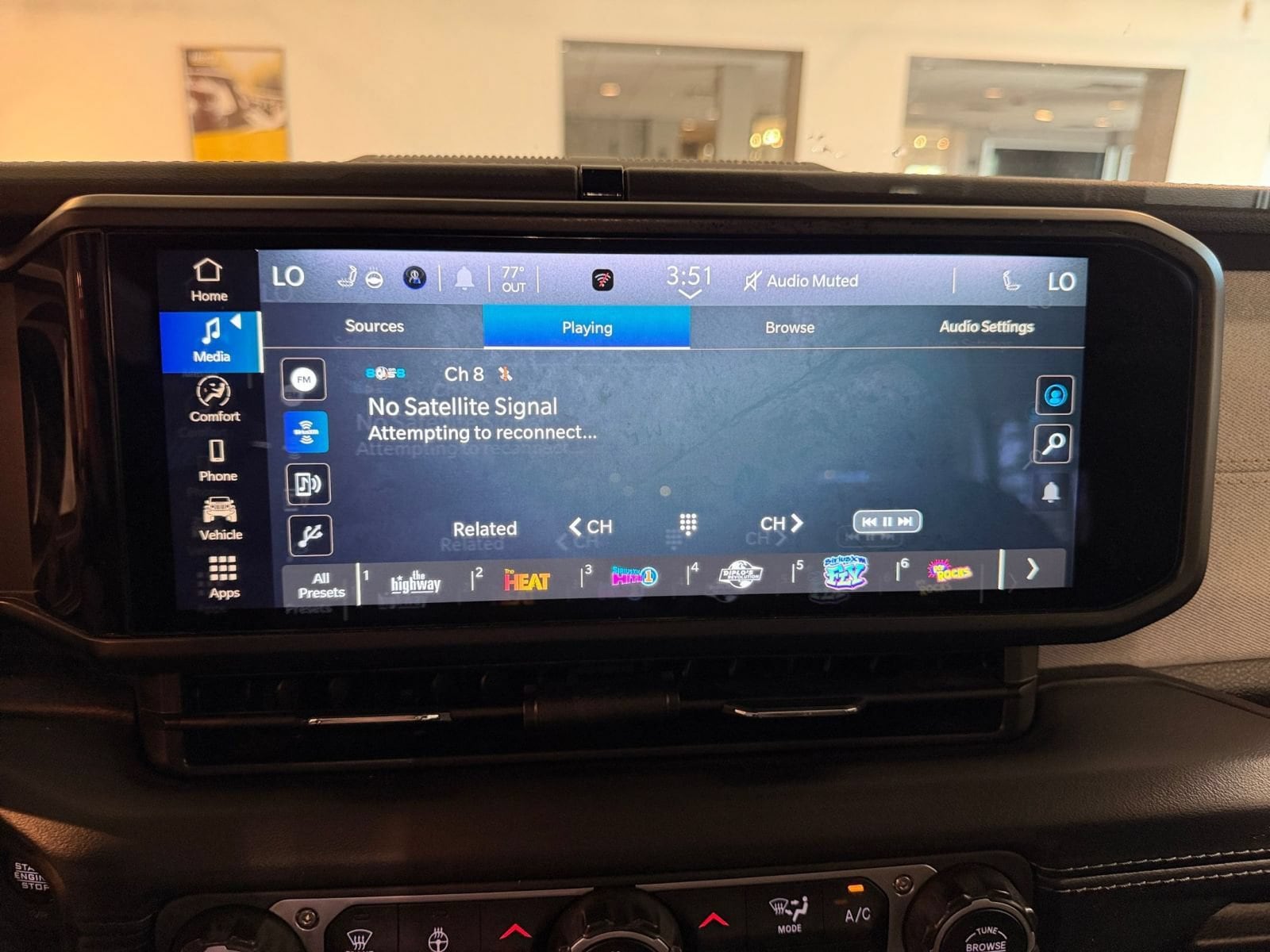 Thumbnail: 2025 Jeep Wrangler - 19