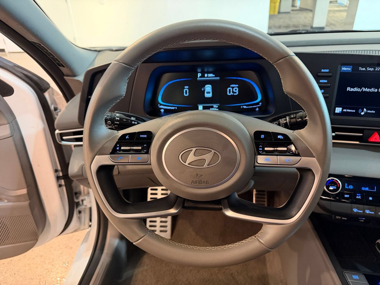 Thumbnail: 2026 Hyundai Elantra - 26