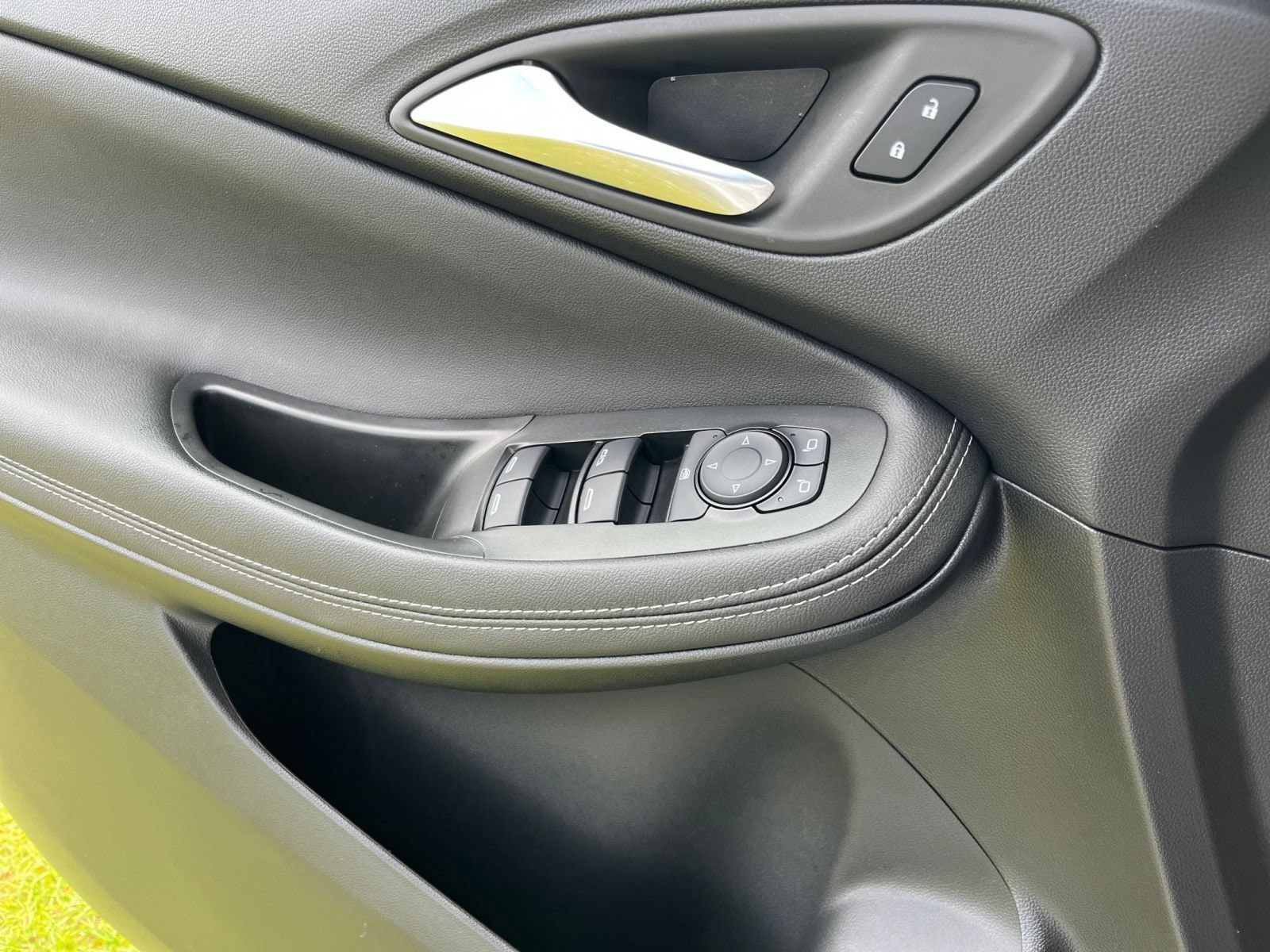 Thumbnail: 2026 Buick Encore GX - 18