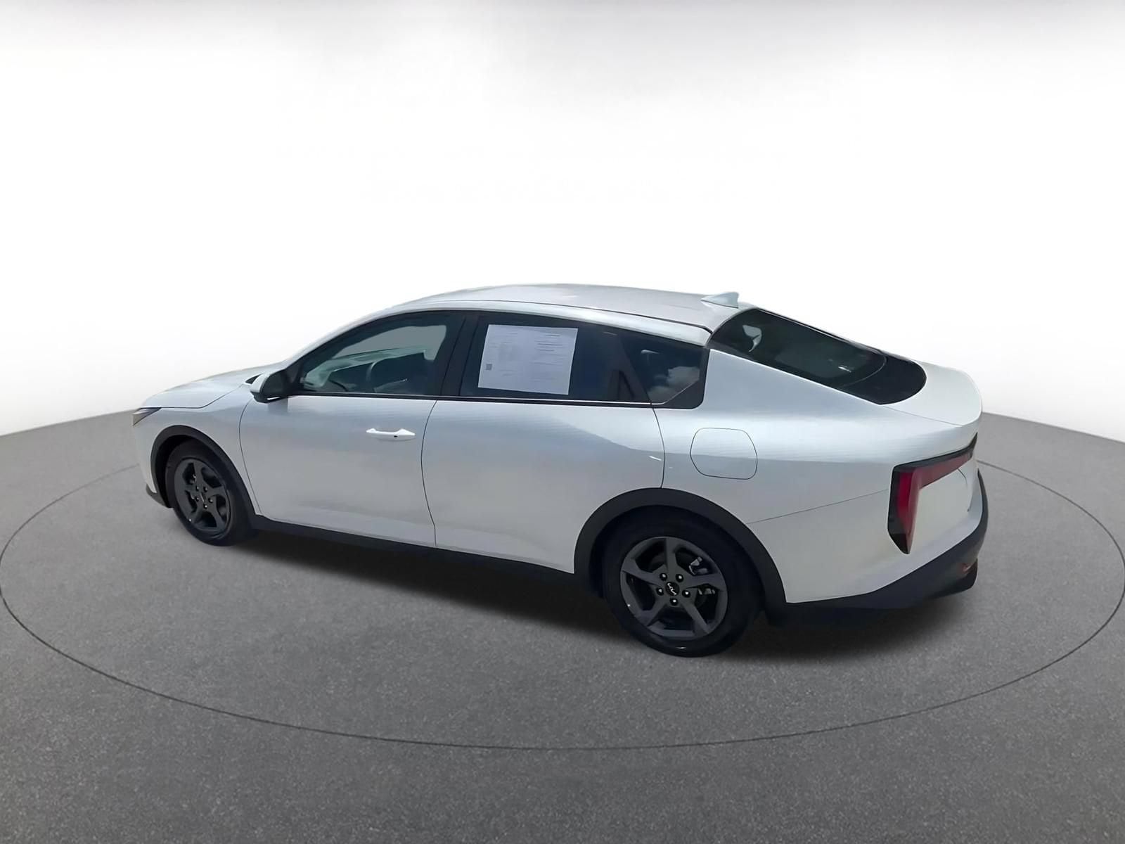 Thumbnail: 2025 Kia K4 - 9
