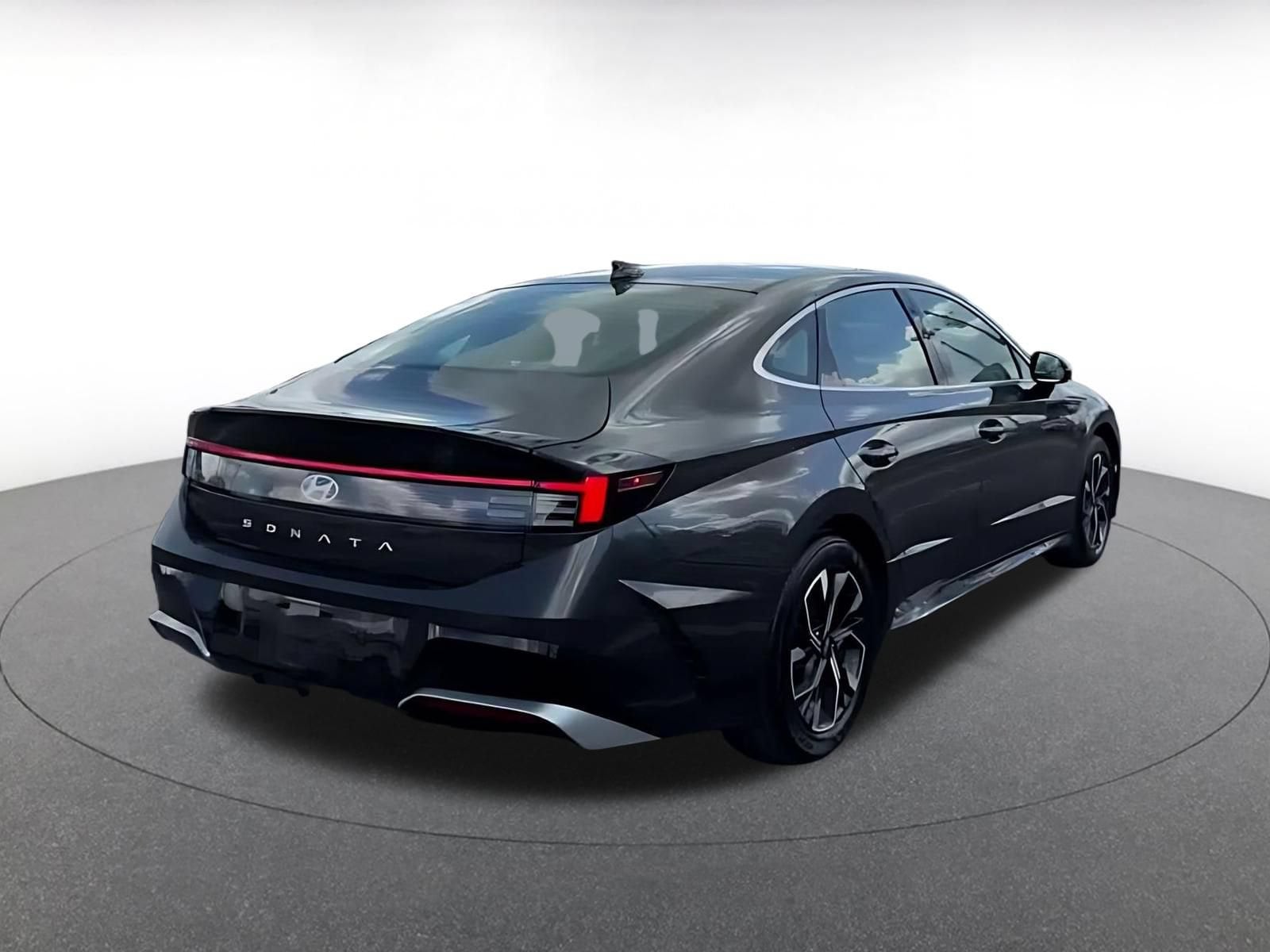 Thumbnail: 2025 Hyundai Sonata - 12