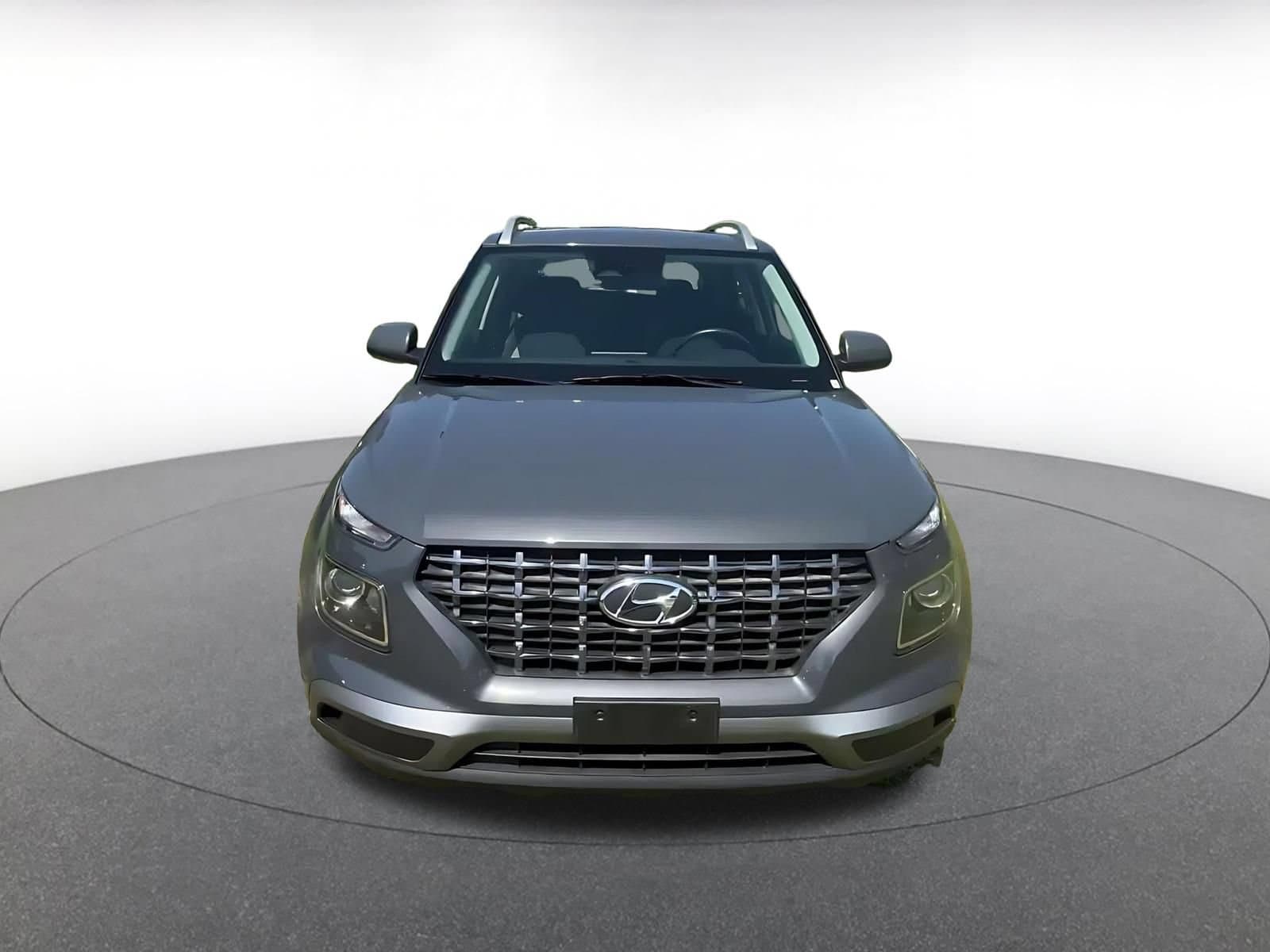 Thumbnail: 2025 Hyundai Venue - 4