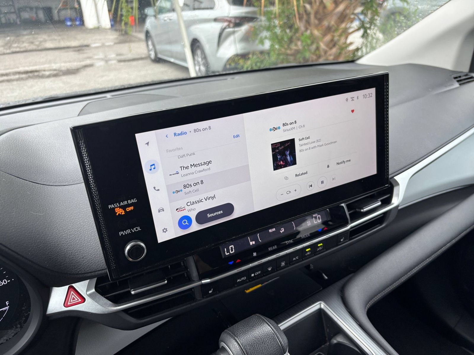 Thumbnail: 2025 Toyota Sienna - 20