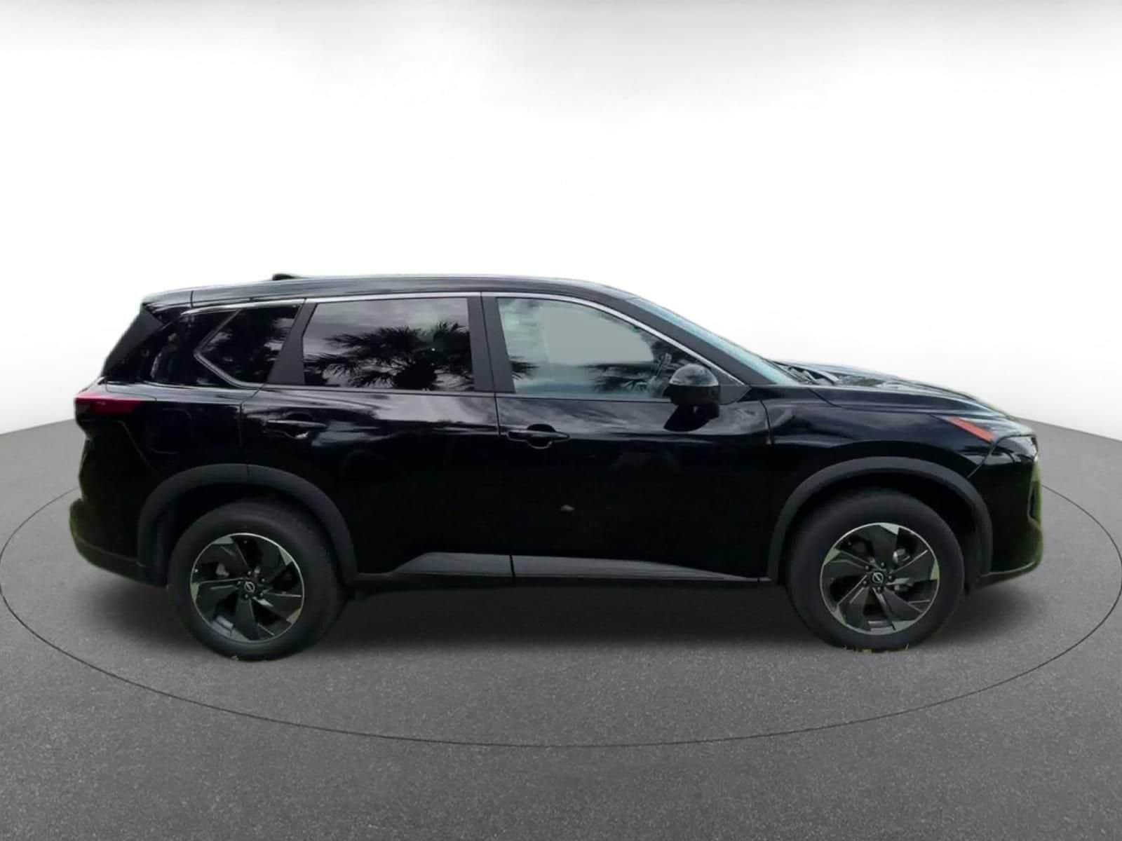 Thumbnail: 2025 Nissan Rogue - 15