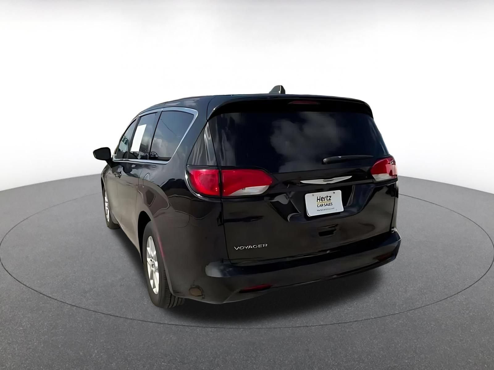Thumbnail: 2024 Chrysler Voyager - 10