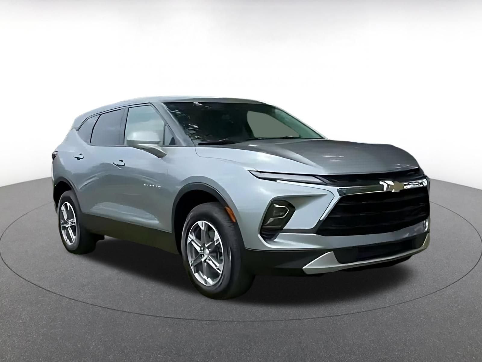 Thumbnail: 2026 Chevrolet Blazer - 3