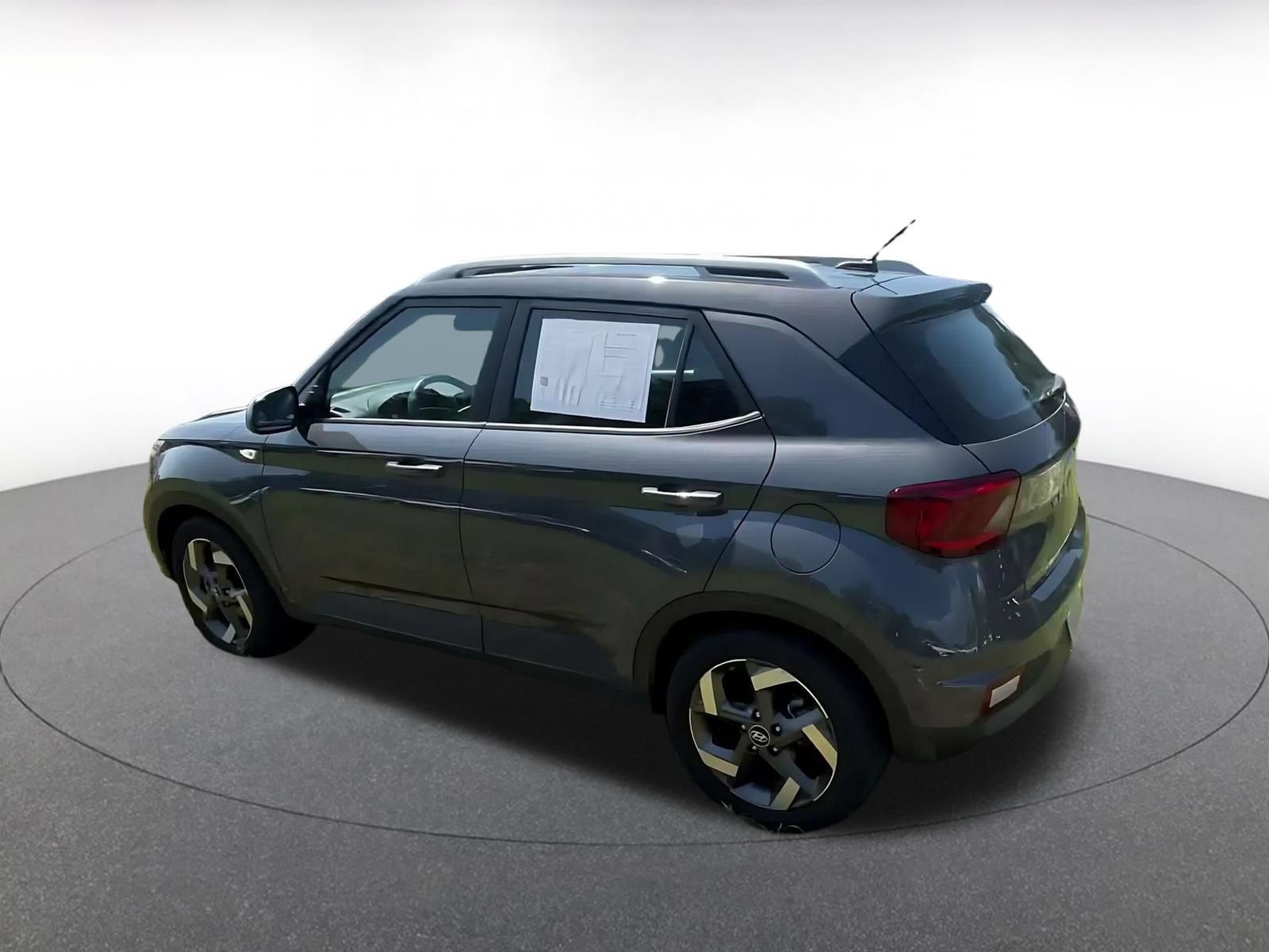 Thumbnail: 2025 Hyundai Venue - 9