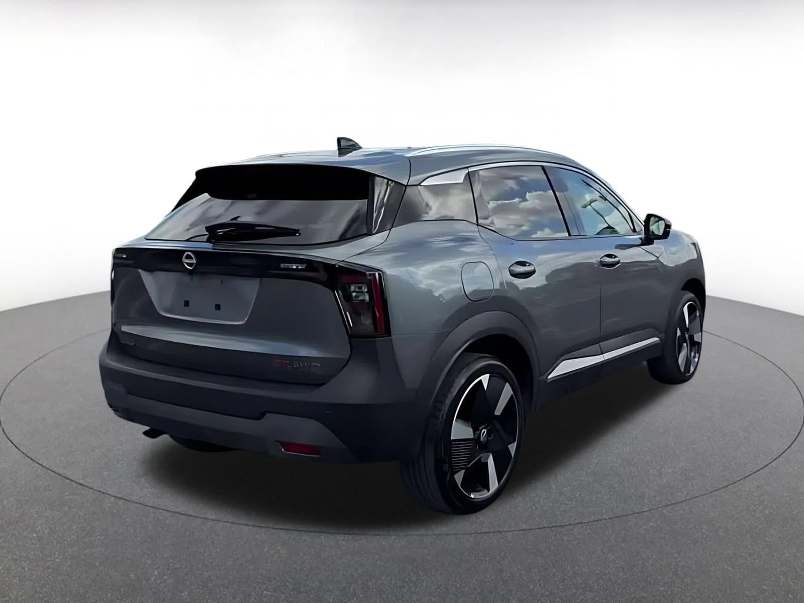 Thumbnail: 2026 Nissan Kicks - 14