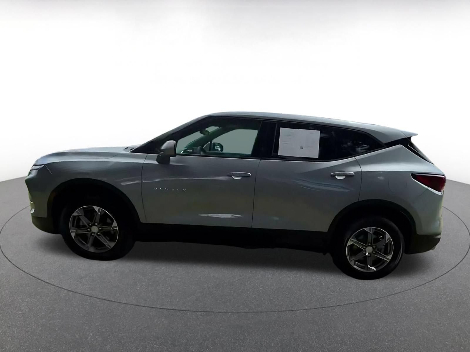 Thumbnail: 2026 Chevrolet Blazer - 8