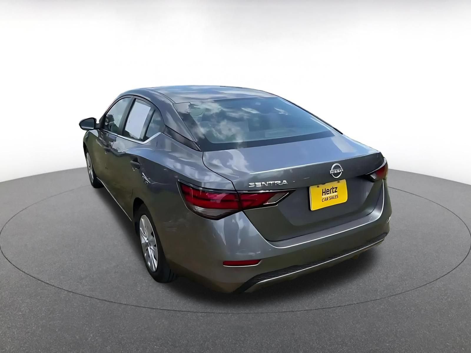 Thumbnail: 2025 Nissan Sentra - 10
