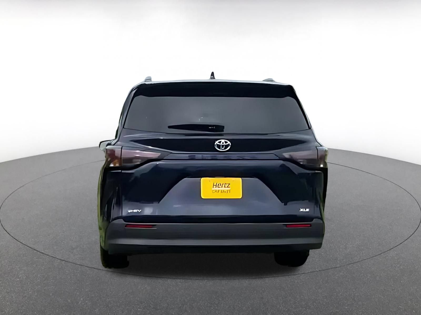 Thumbnail: 2025 Toyota Sienna - 12