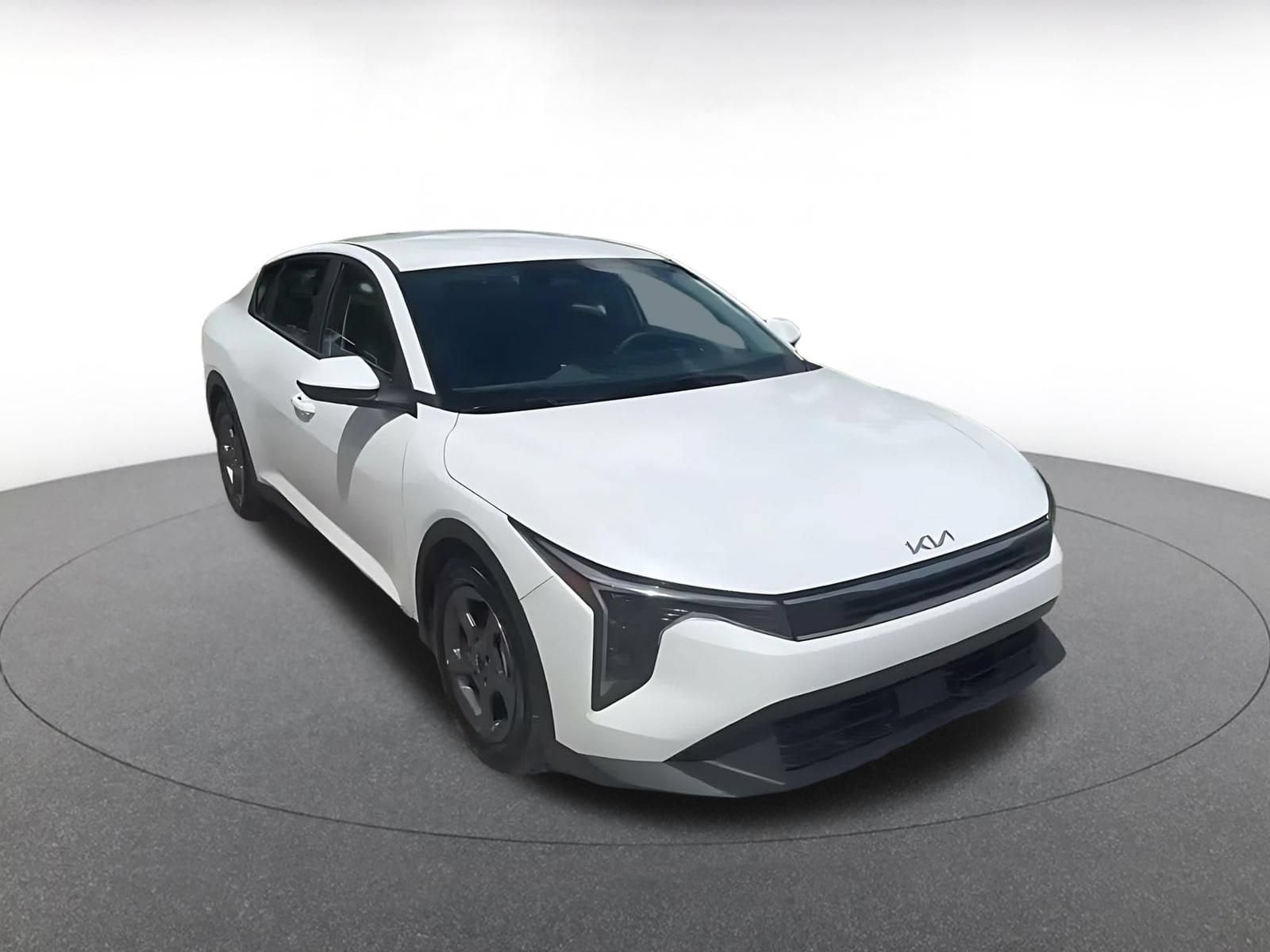 Thumbnail: 2025 Kia K4 - 3