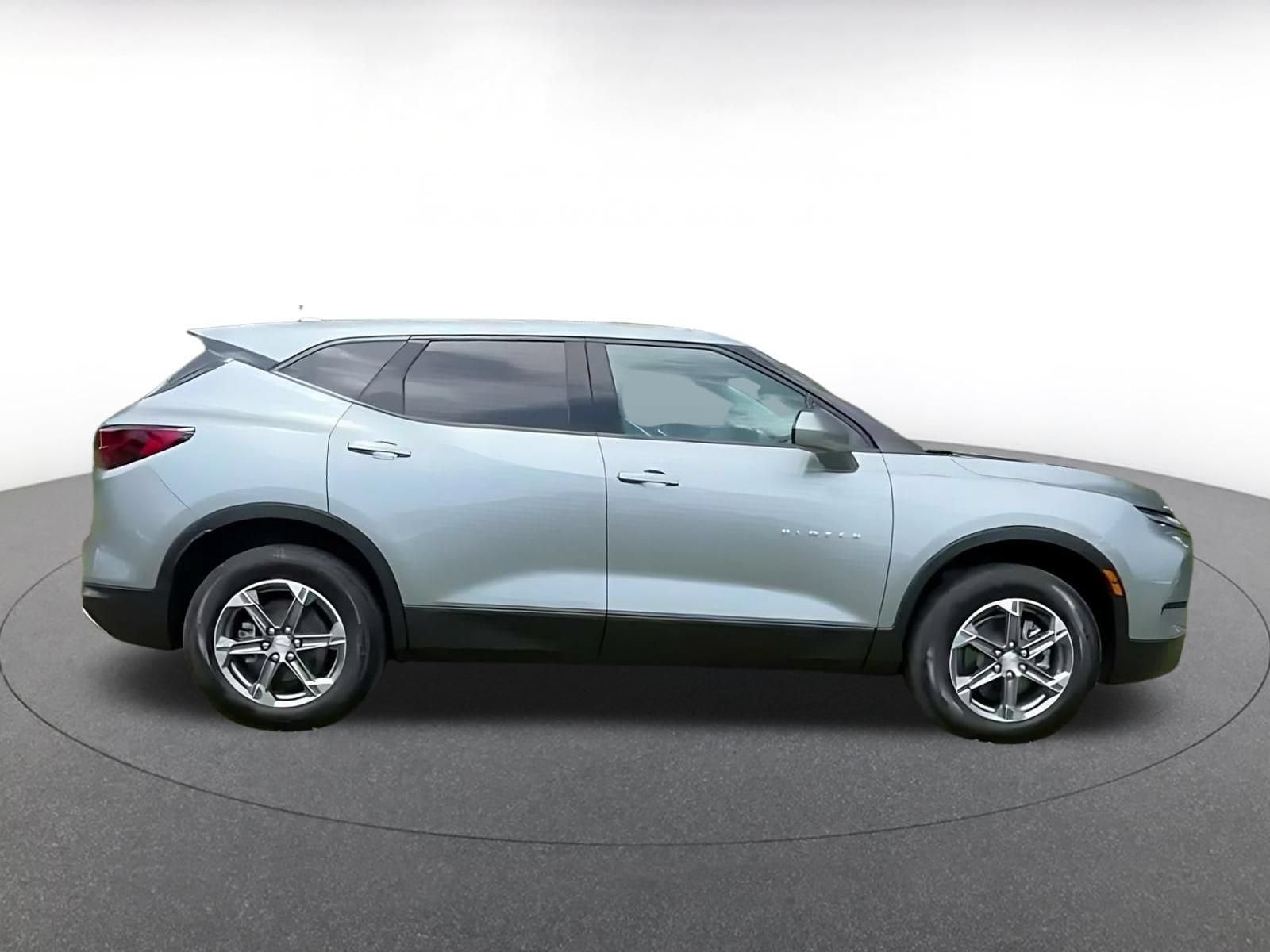 Thumbnail: 2026 Chevrolet Blazer - 16