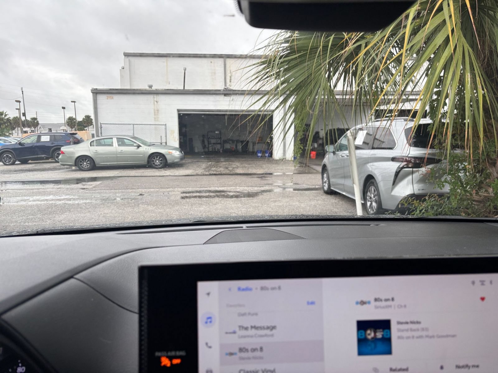 Thumbnail: 2025 Toyota Sienna - 16