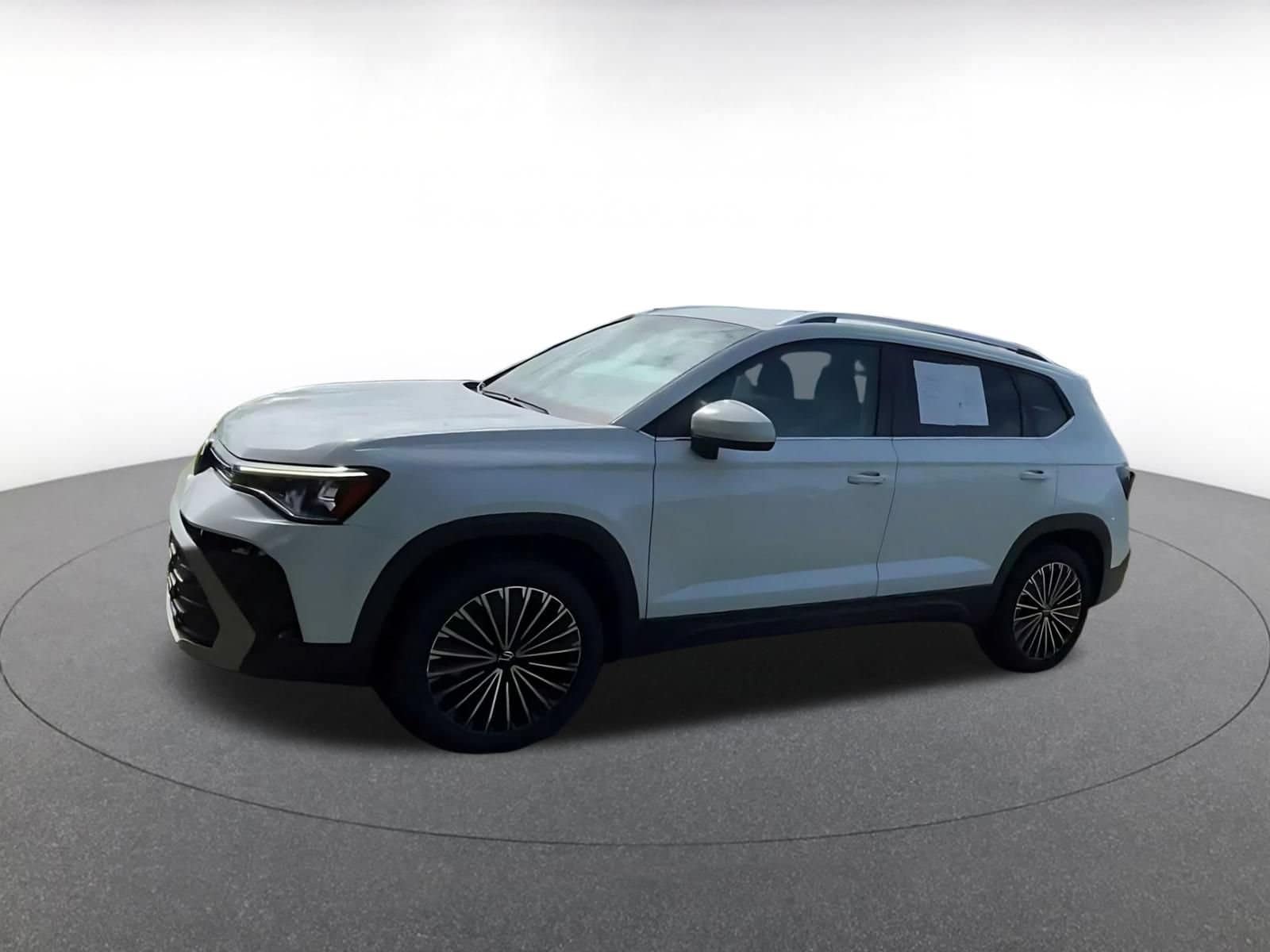 Thumbnail: 2025 Volkswagen Taos - 7