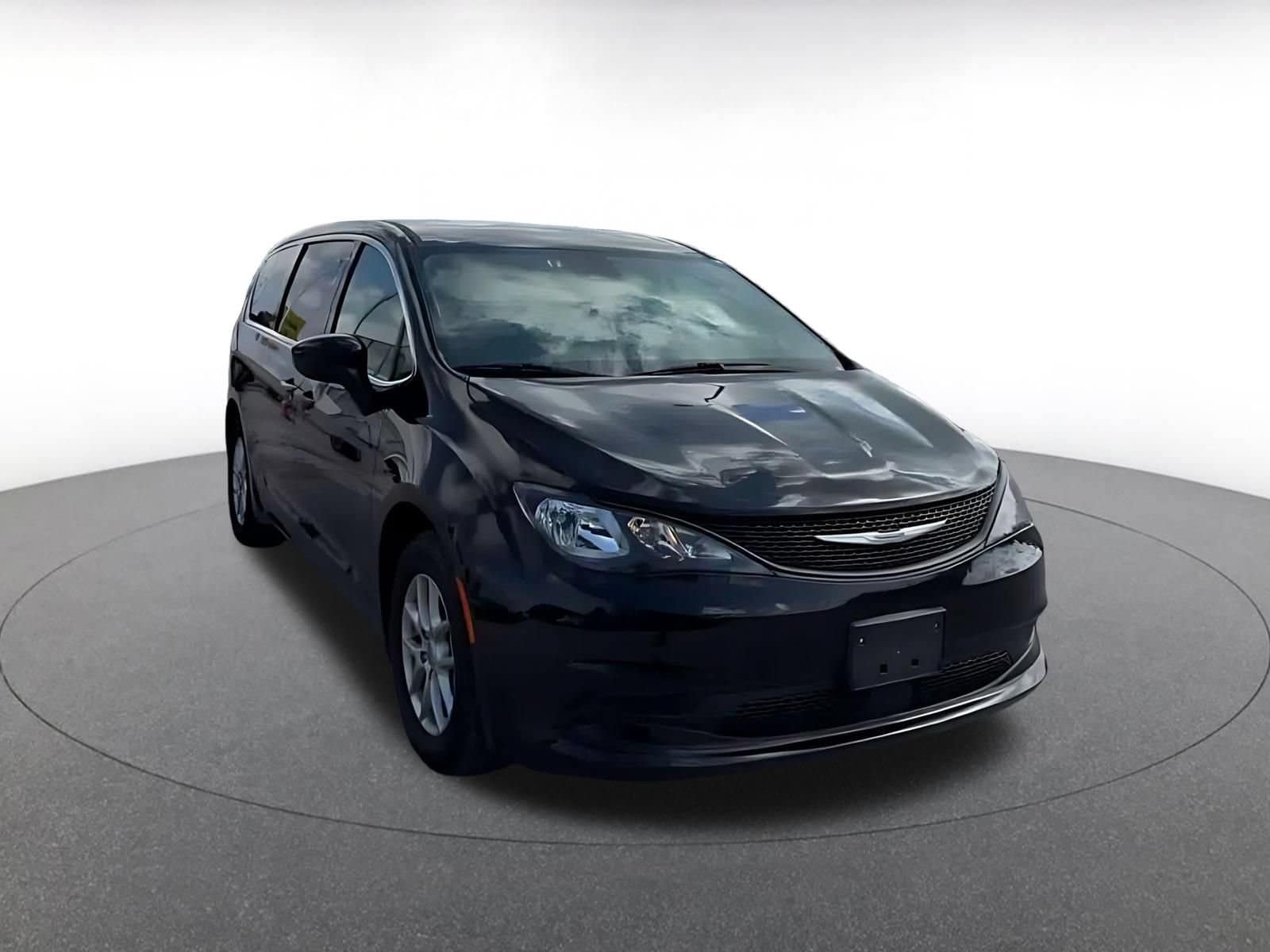 Thumbnail: 2024 Chrysler Voyager - 3