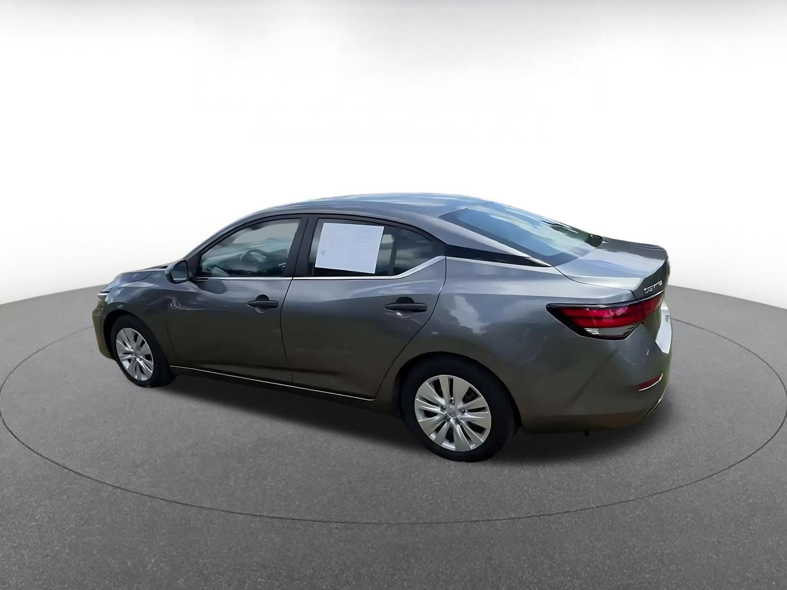 Thumbnail: 2025 Nissan Sentra - 9