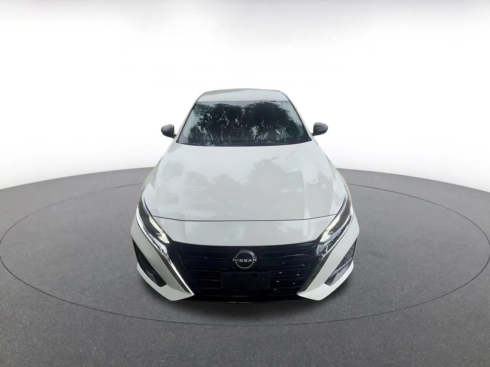 Thumbnail: 2025 Nissan Altima - 4