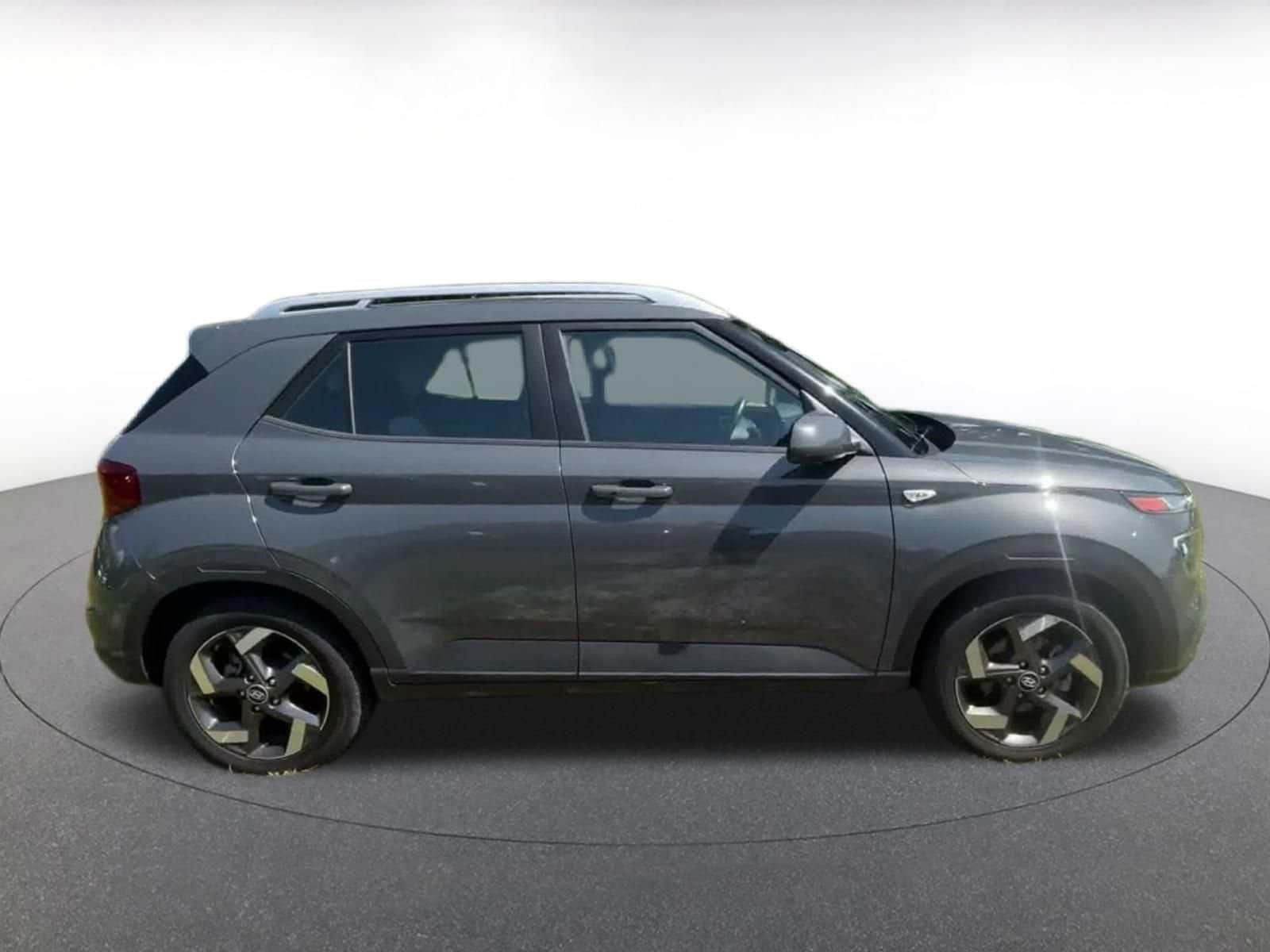 Thumbnail: 2025 Hyundai Venue - 15