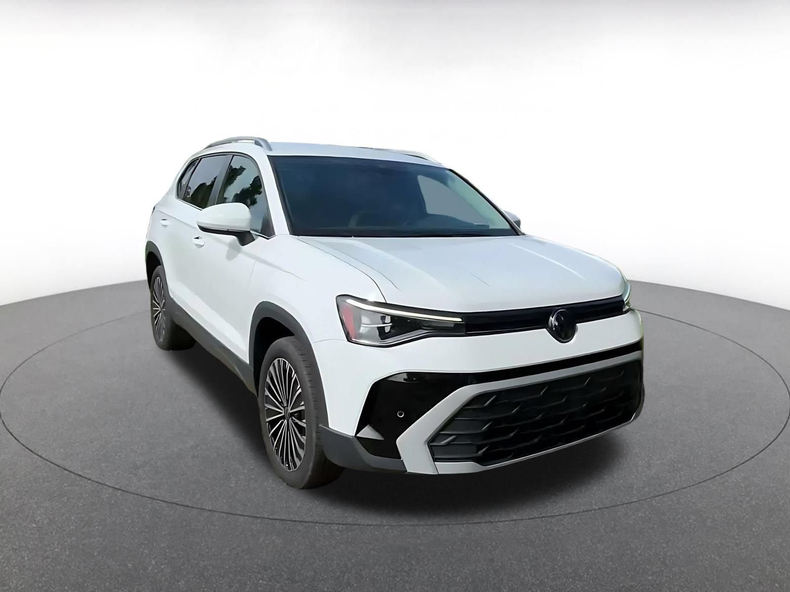 Thumbnail: 2025 Volkswagen Taos - 3