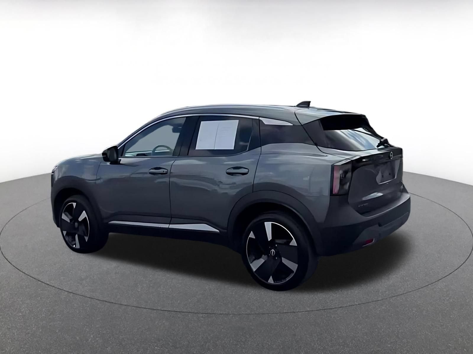Thumbnail: 2026 Nissan Kicks - 9