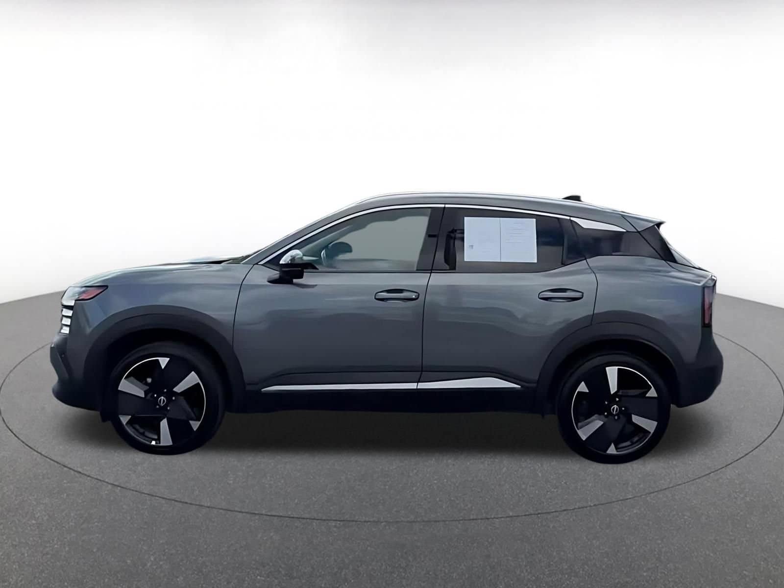 Thumbnail: 2026 Nissan Kicks - 8