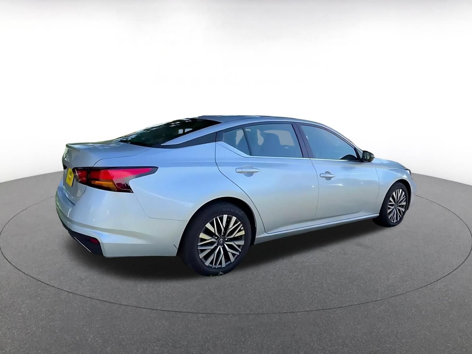 Thumbnail: 2026 Nissan Altima - 13
