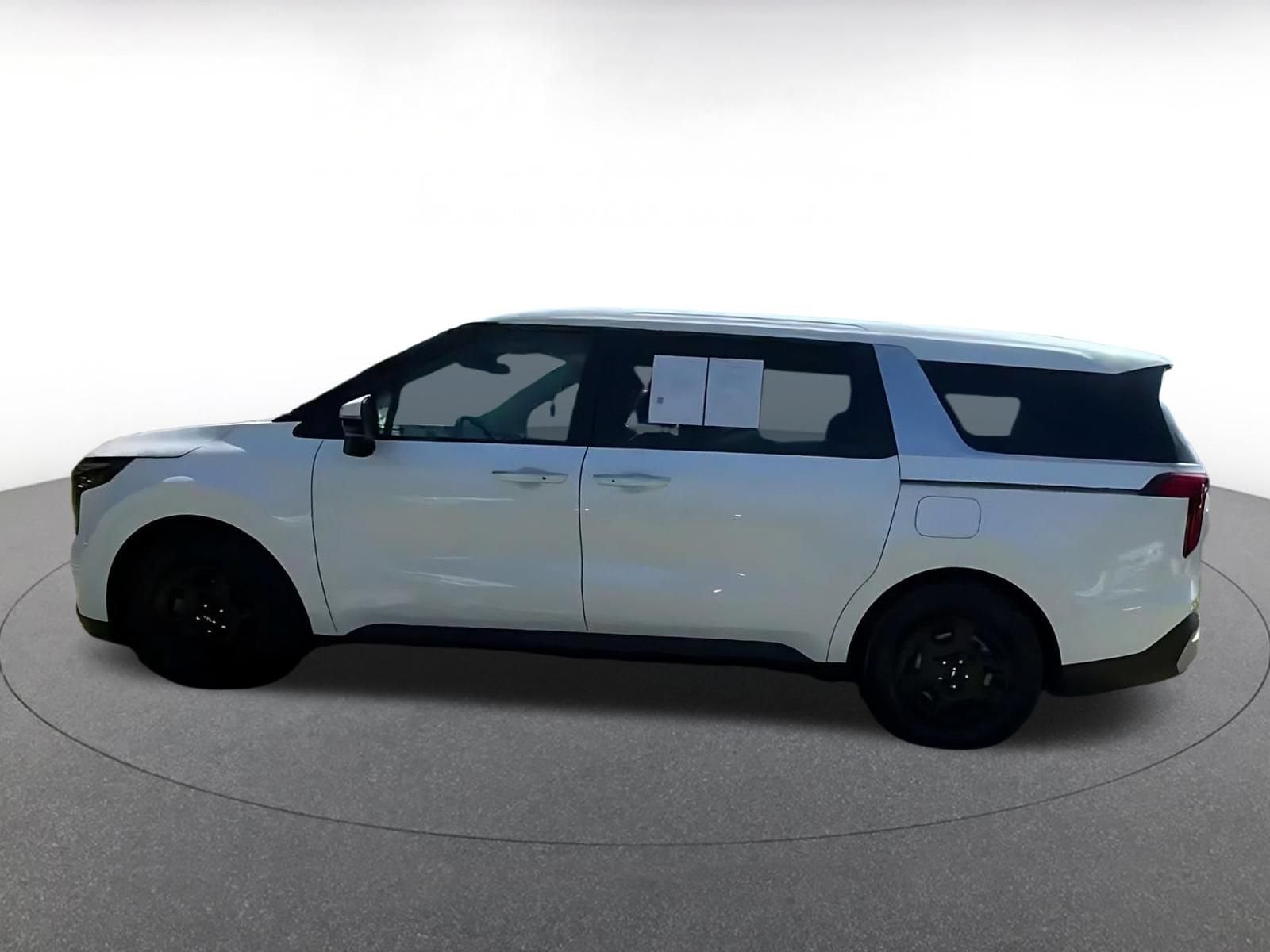 Thumbnail: 2026 Kia Carnival - 8