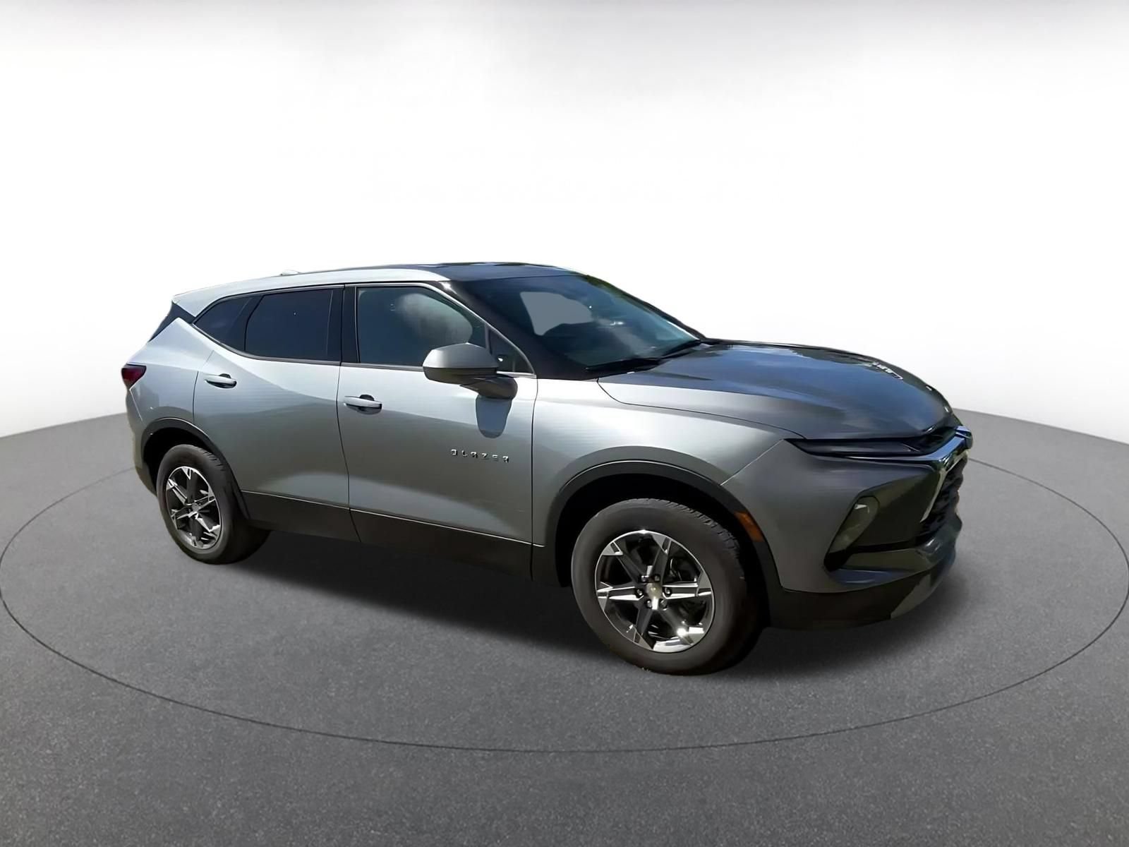 Thumbnail: 2026 Chevrolet Blazer - 2