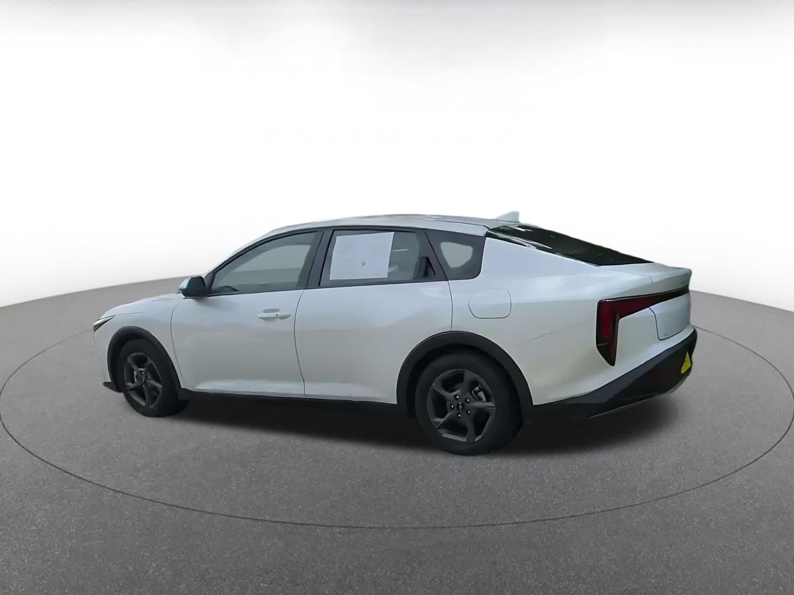Thumbnail: 2026 Kia K4 - 10