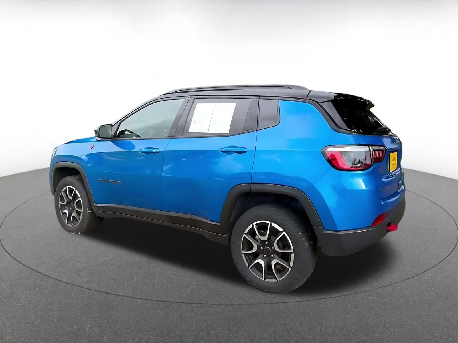 Thumbnail: 2025 Jeep Compass - 9