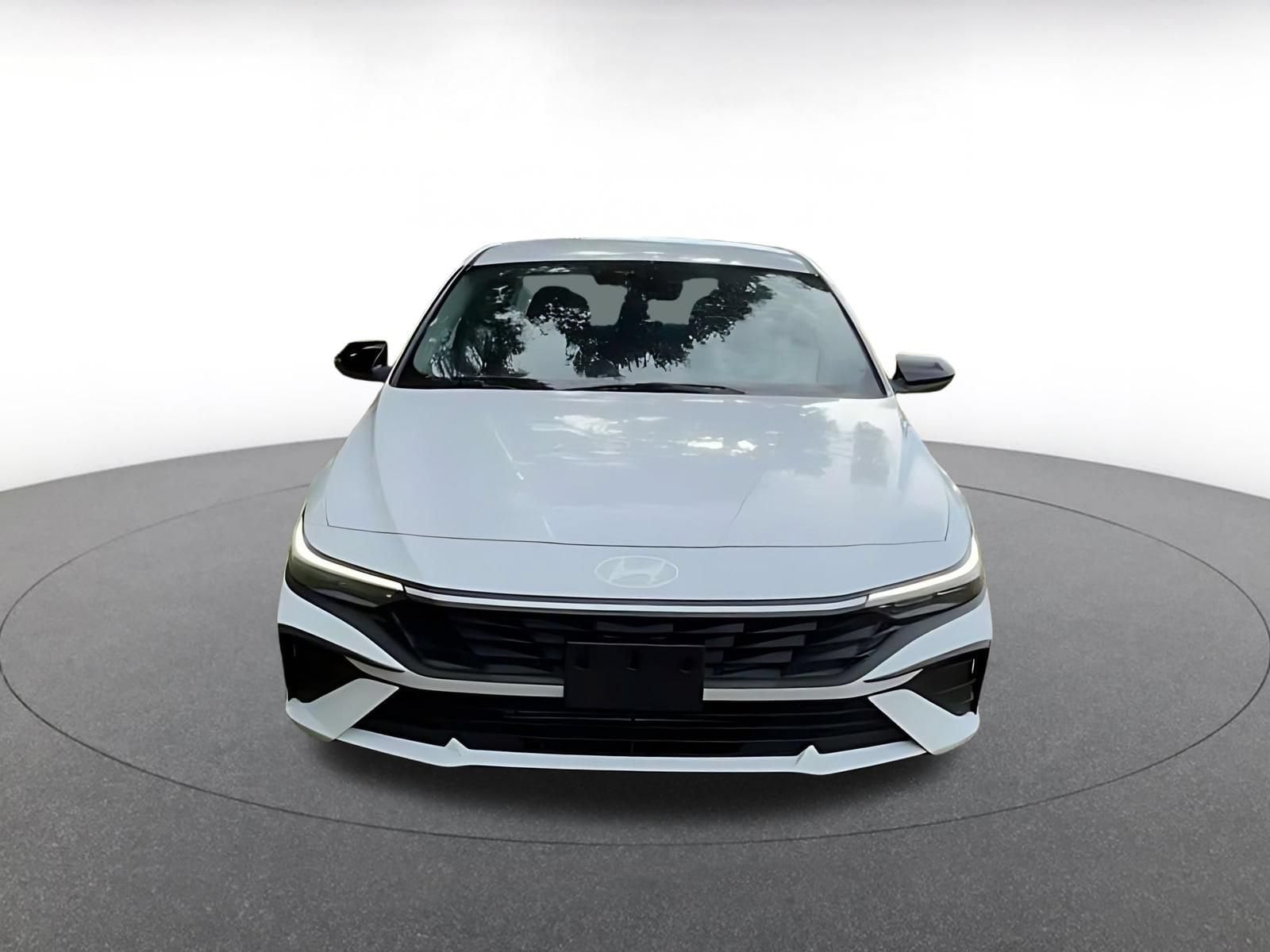Thumbnail: 2026 Hyundai Elantra - 4