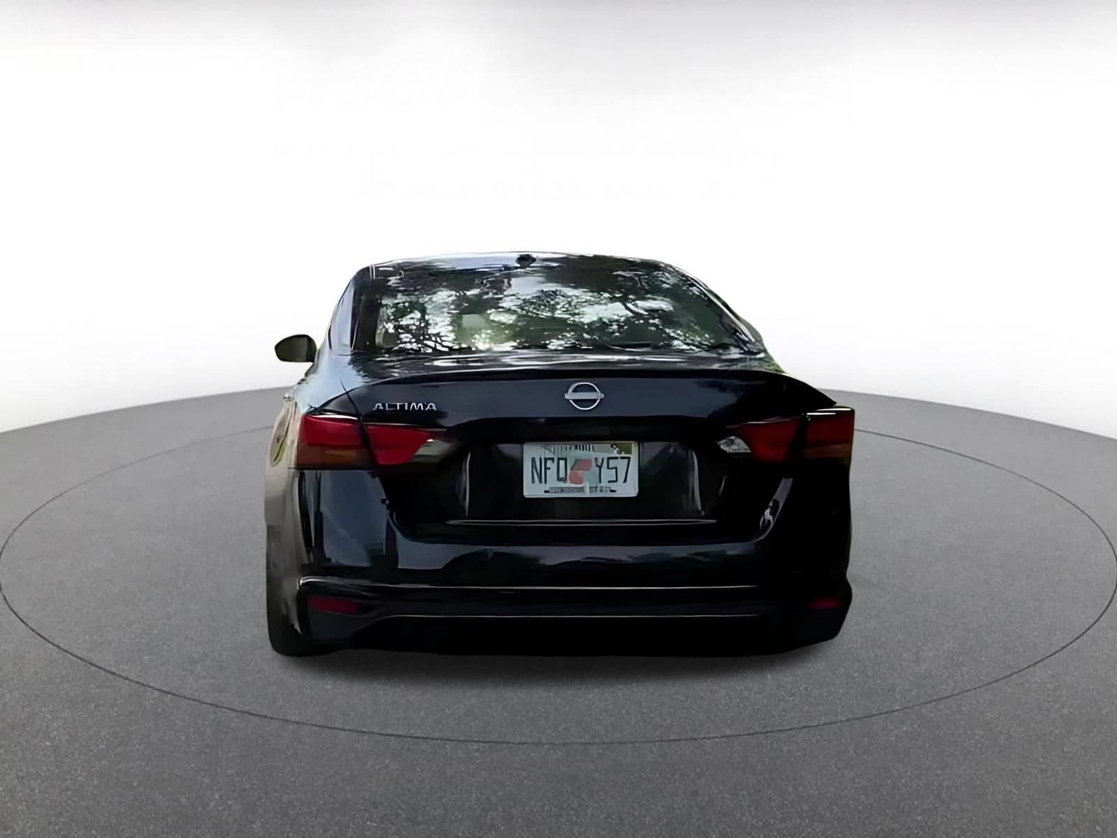 Thumbnail: 2025 Nissan Altima - 9