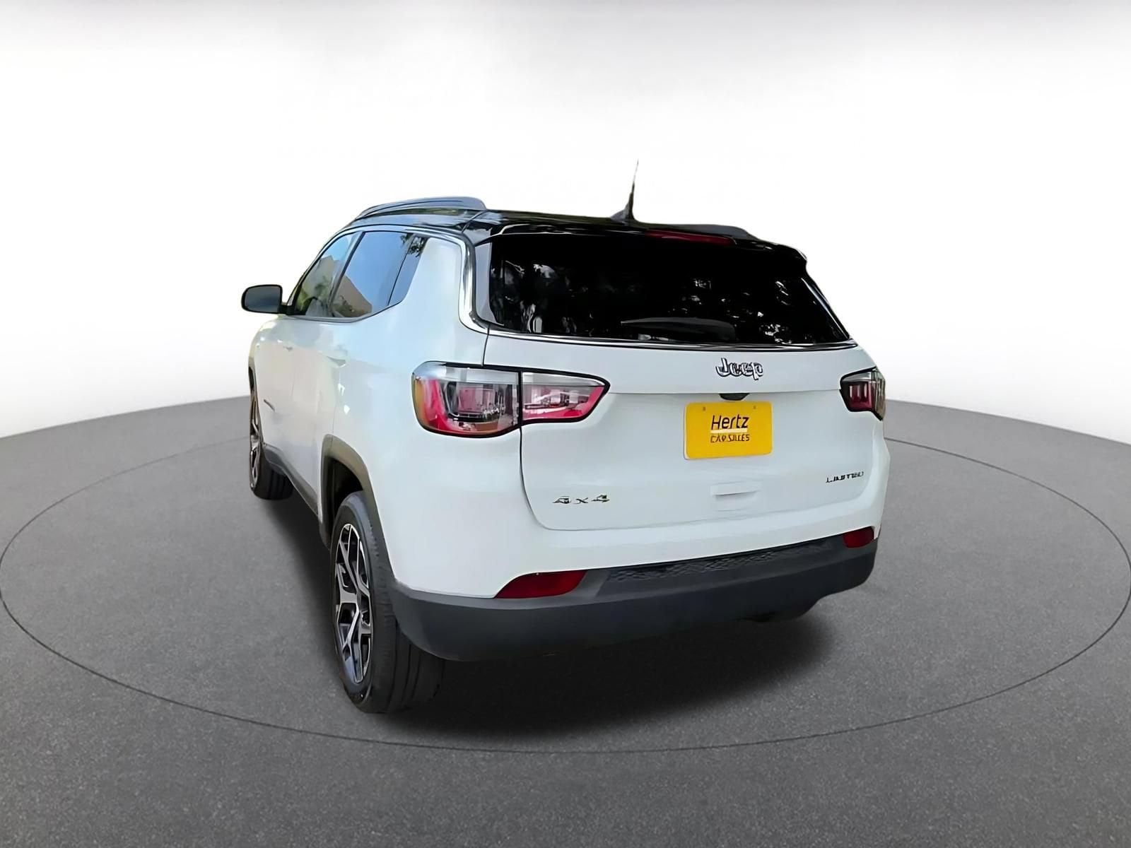 Thumbnail: 2025 Jeep Compass - 10