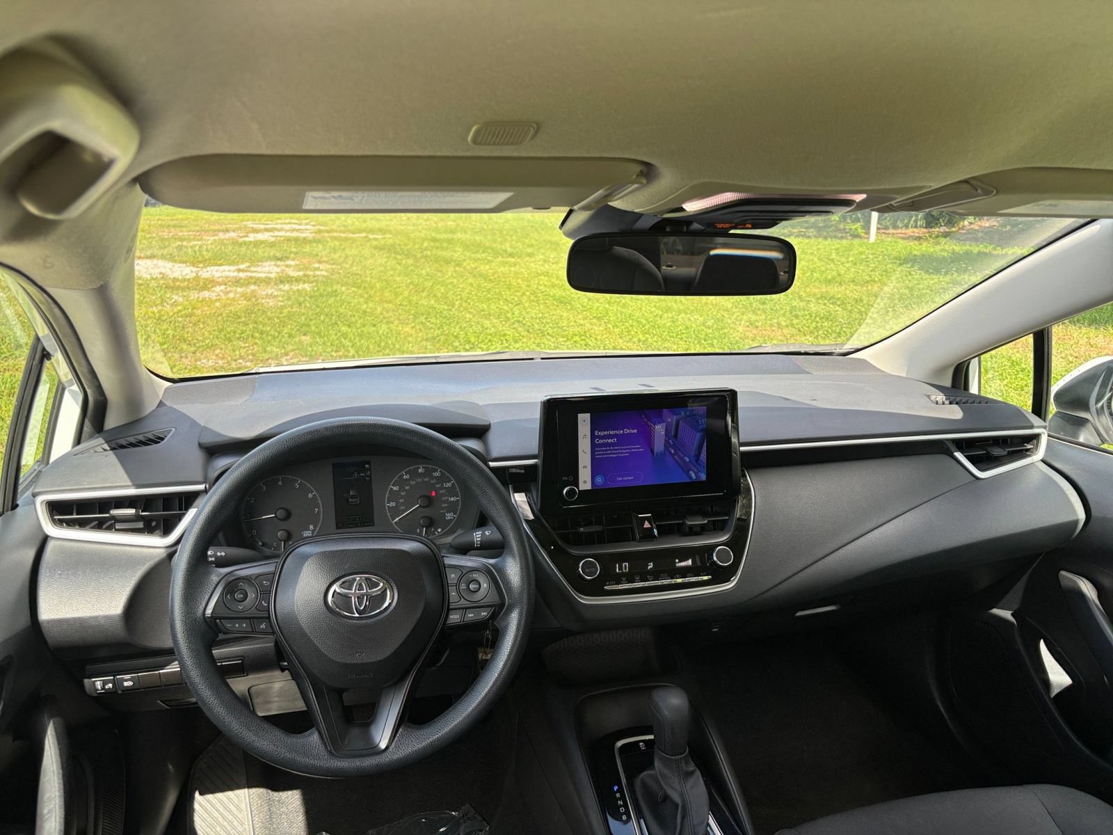 Thumbnail: 2025 Toyota Corolla - 31