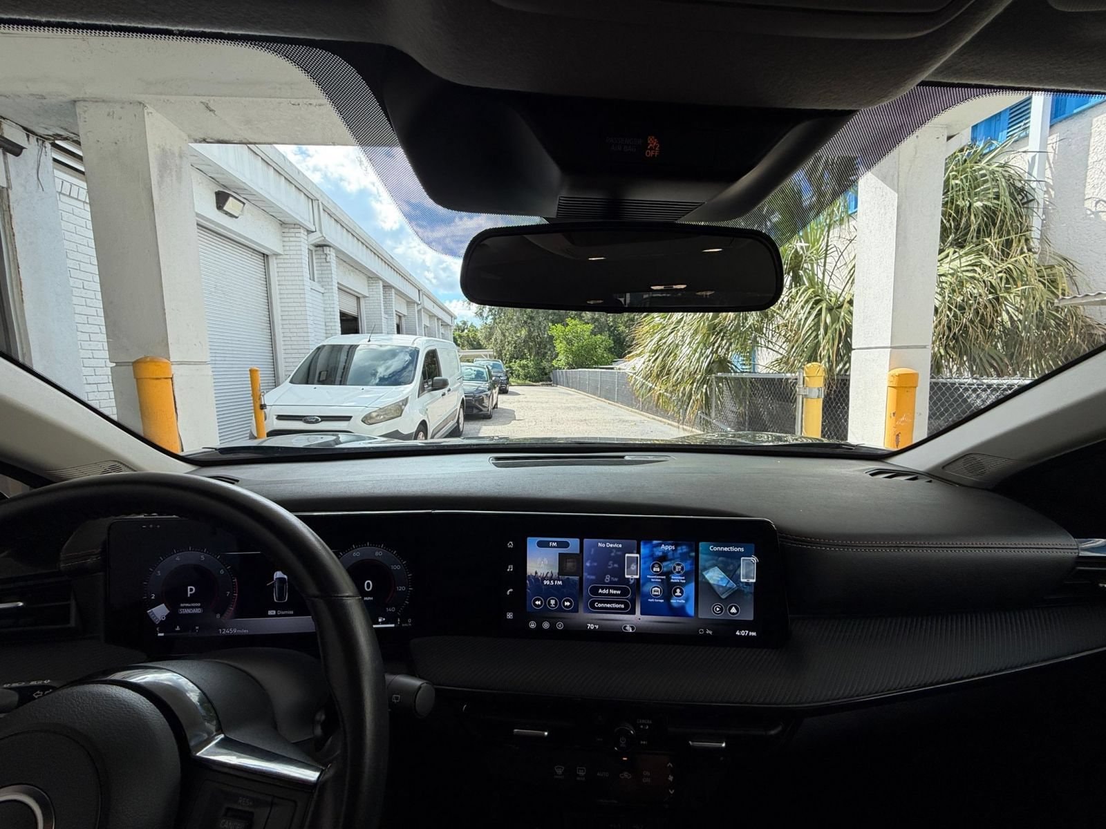 Thumbnail: 2026 Nissan Kicks - 32