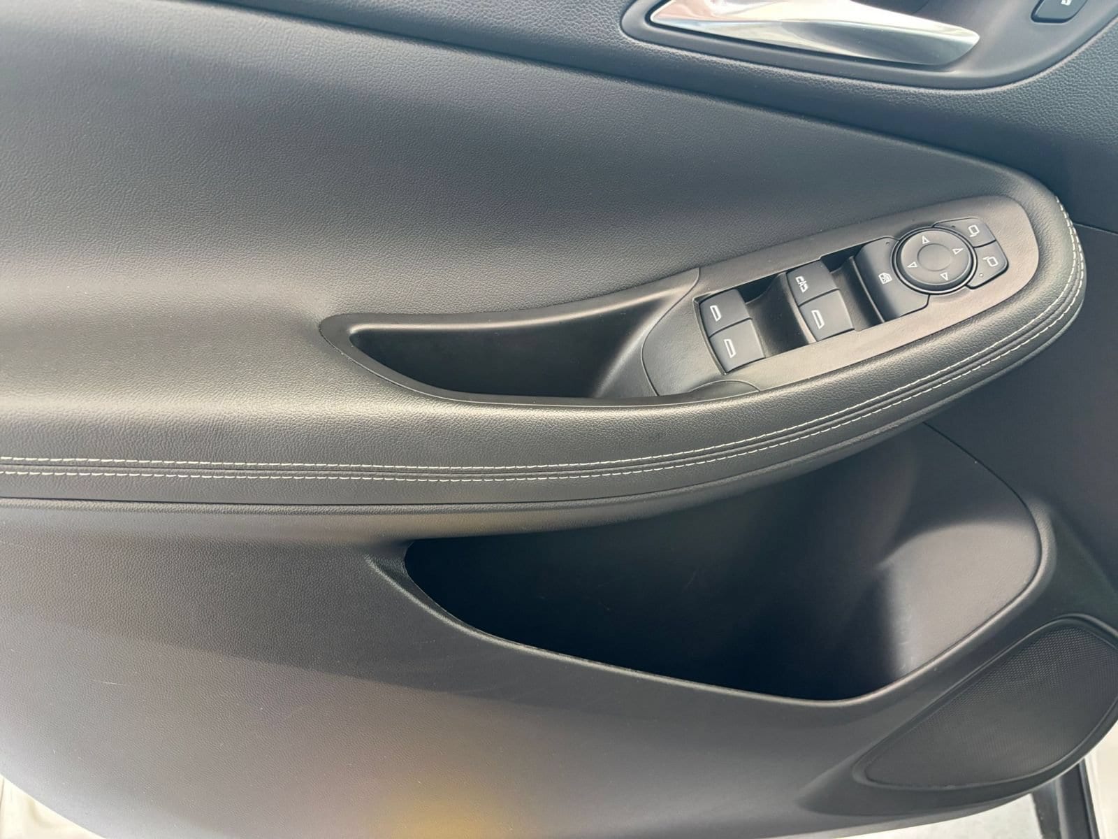Thumbnail: 2026 Buick Encore GX - 18