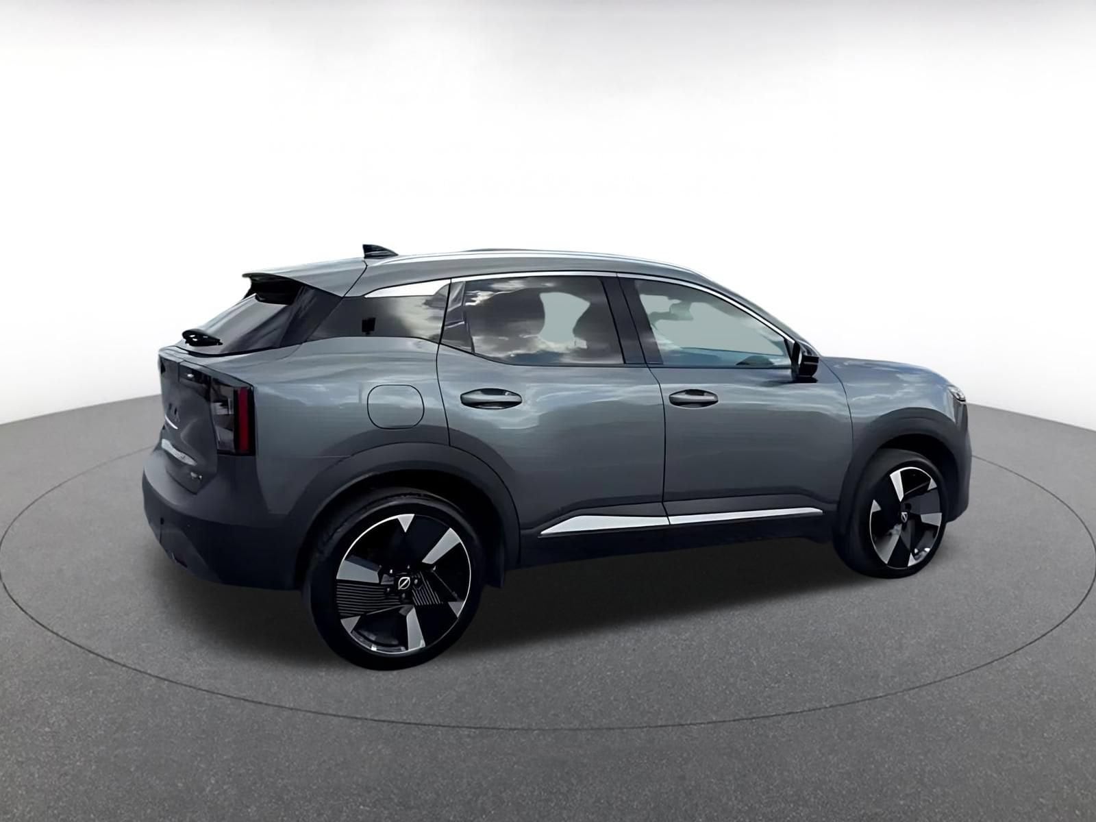 Thumbnail: 2026 Nissan Kicks - 13