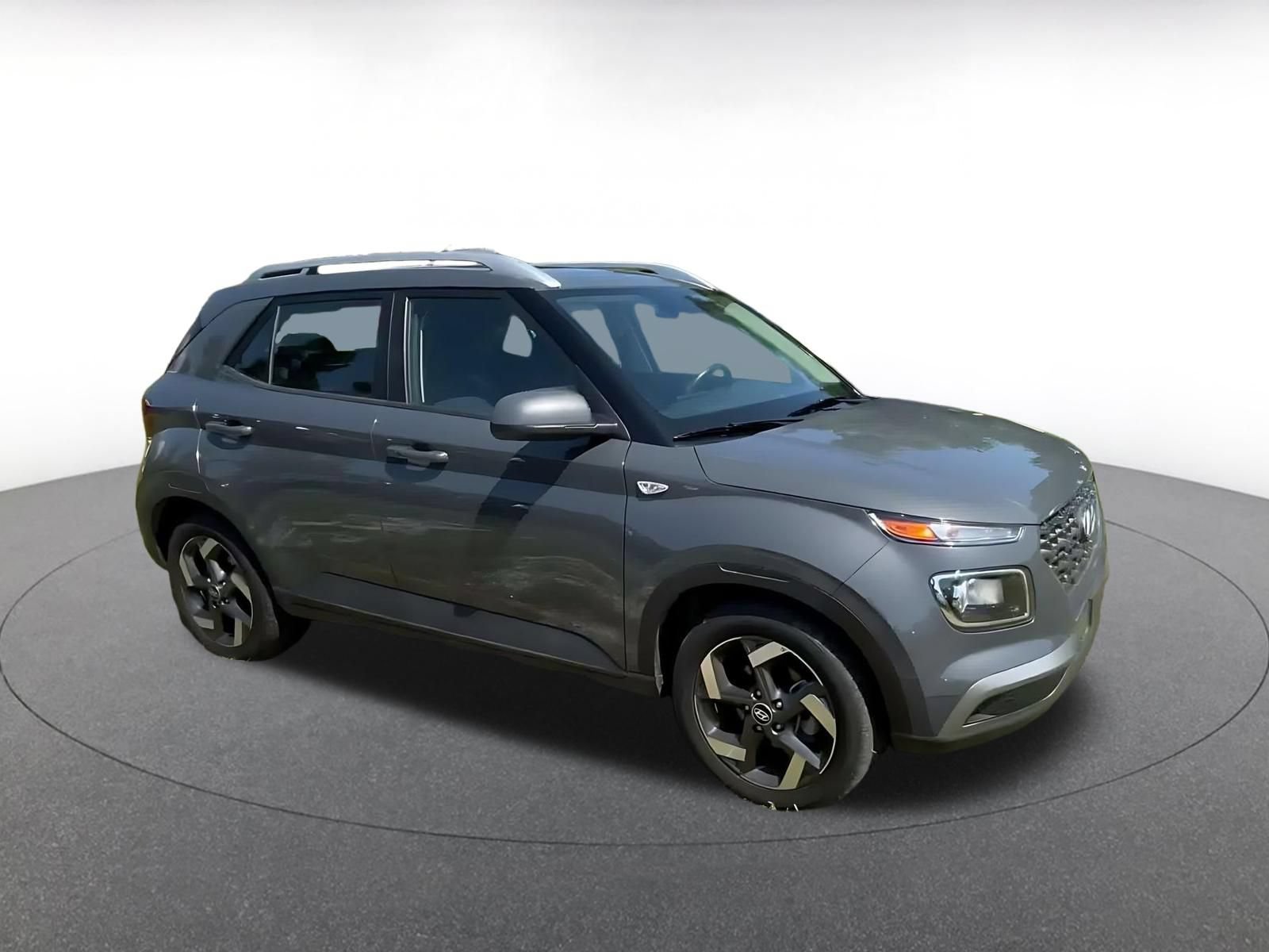 Thumbnail: 2025 Hyundai Venue - 2