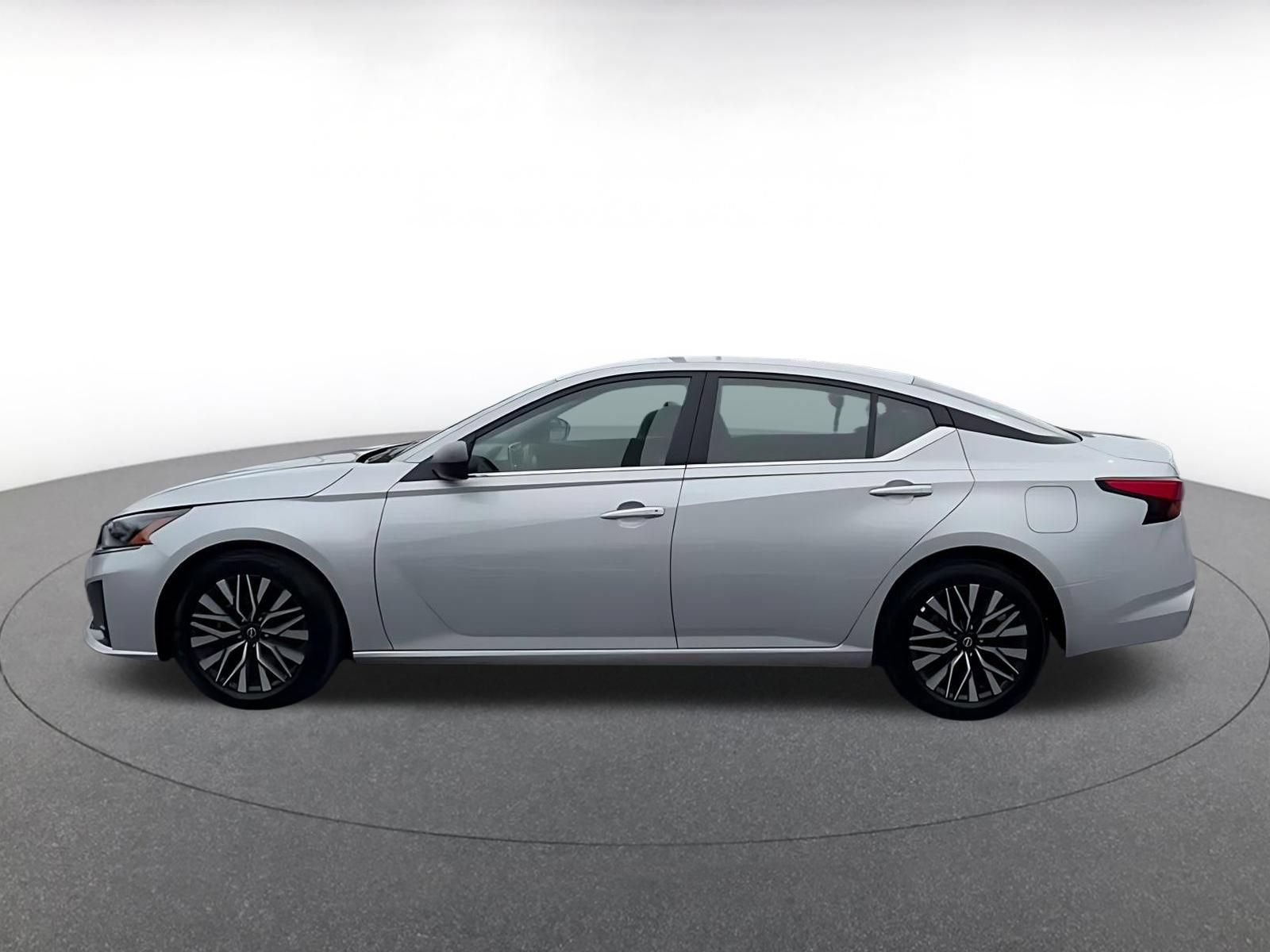 Thumbnail: 2026 Nissan Altima - 8