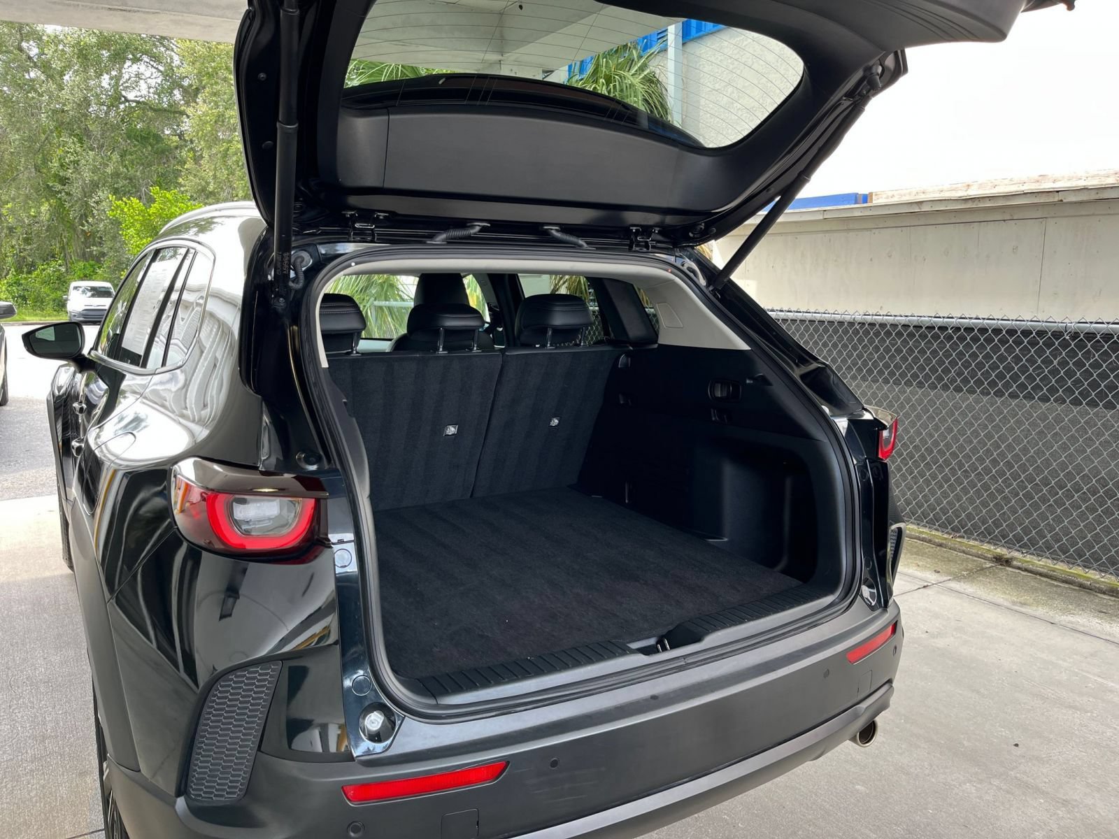 Thumbnail: 2026 Mazda CX-50 - 32