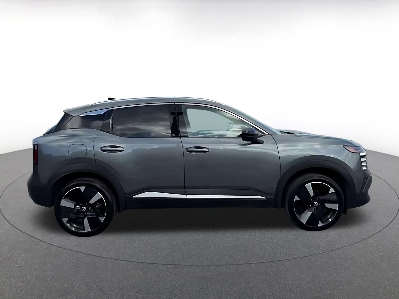 Thumbnail: 2026 Nissan Kicks - 15