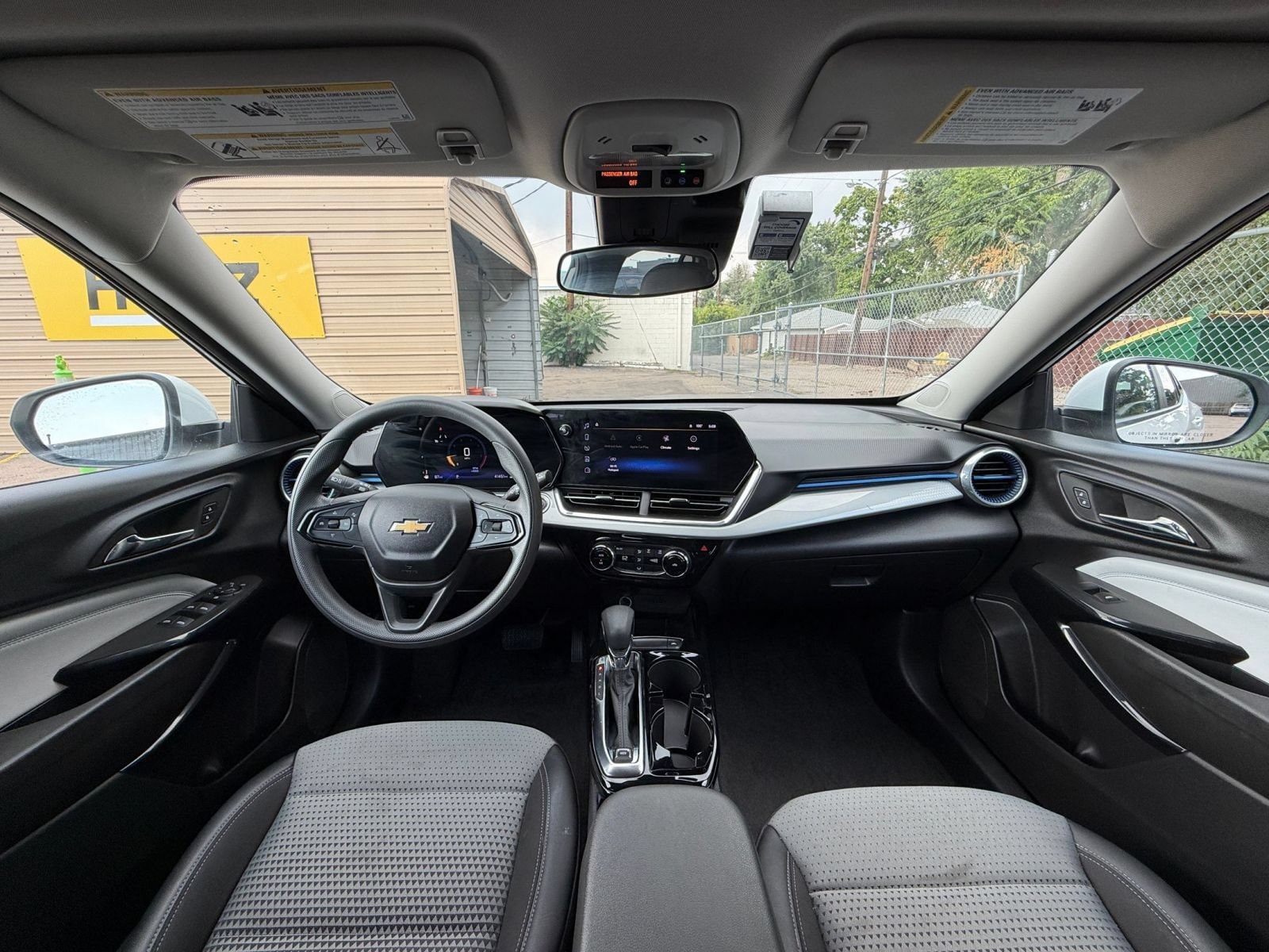 Thumbnail: 2025 Chevrolet Trax - 31