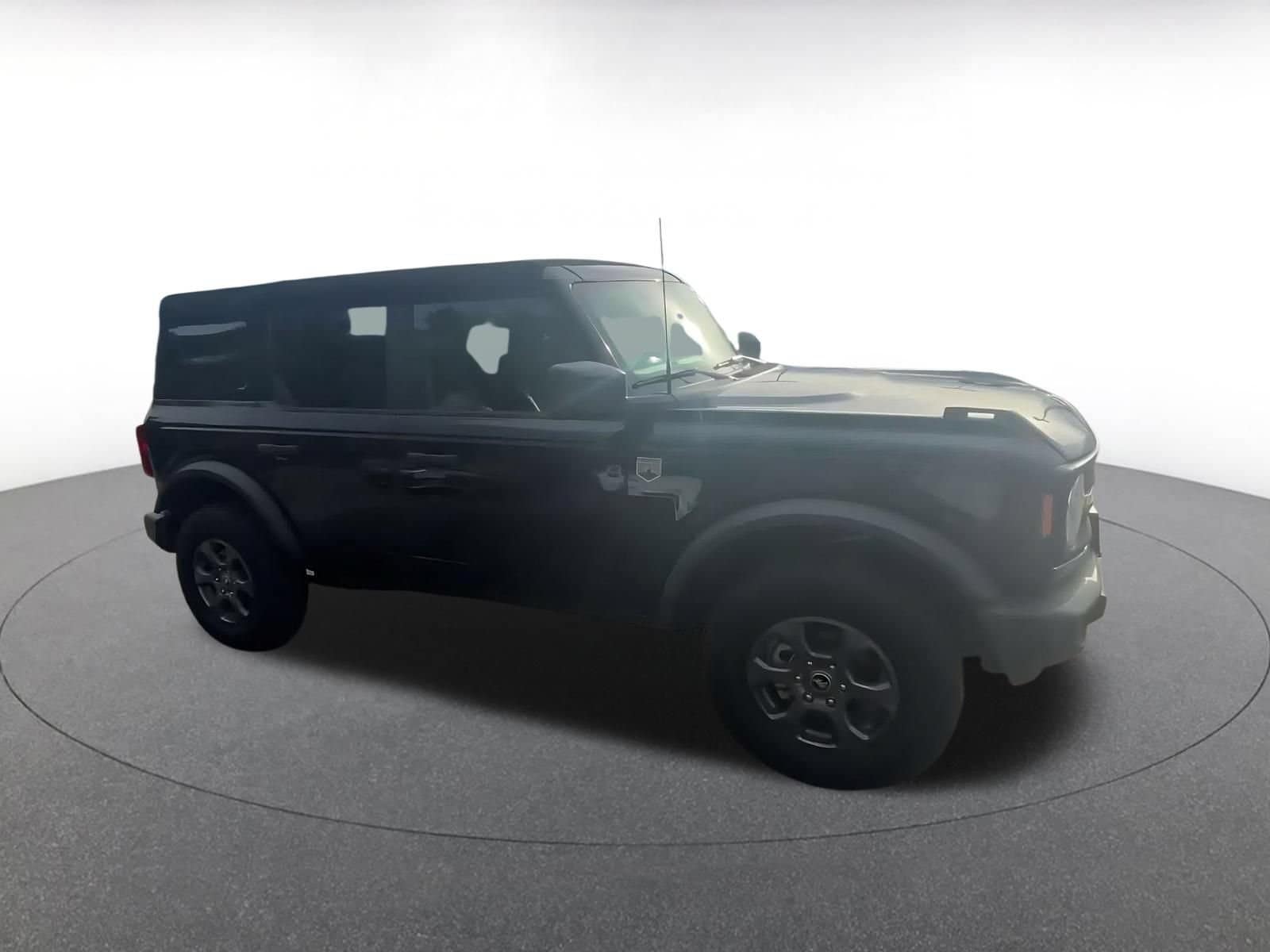 Thumbnail: 2026 Ford Bronco - 2