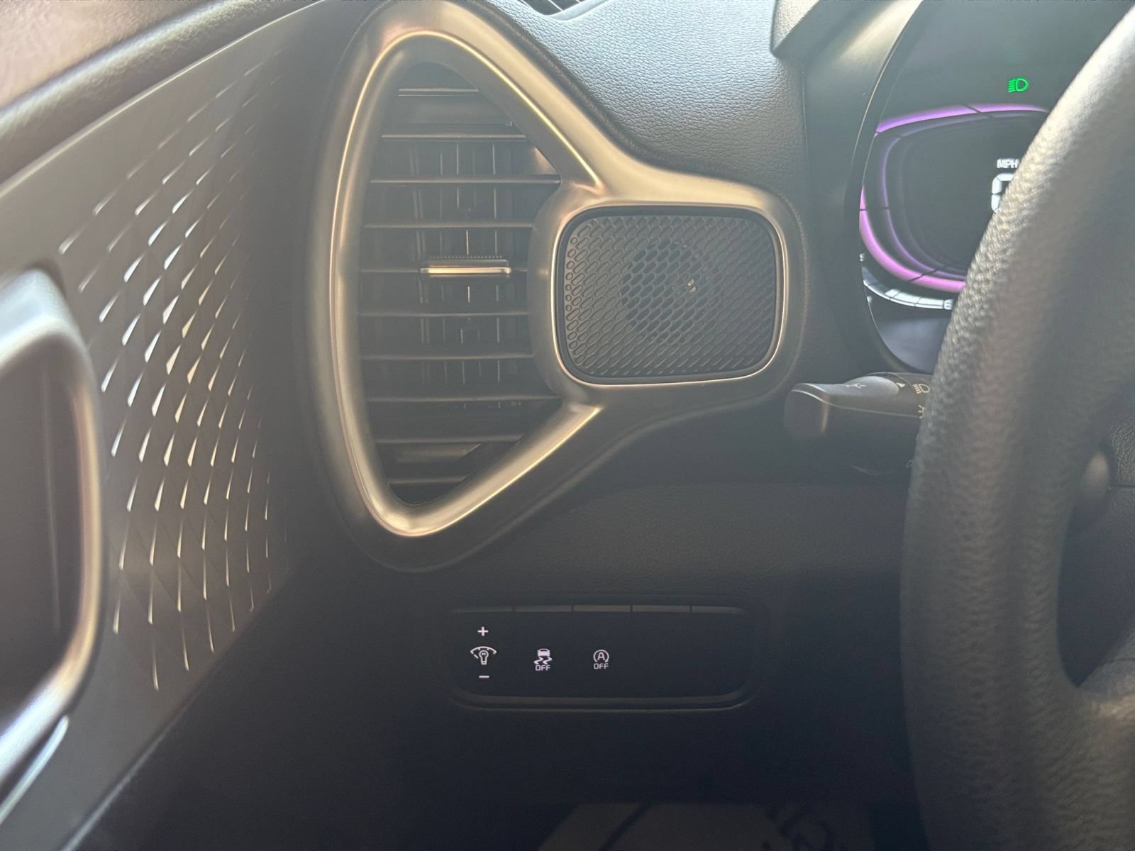 Thumbnail: 2025 Kia Soul - 30