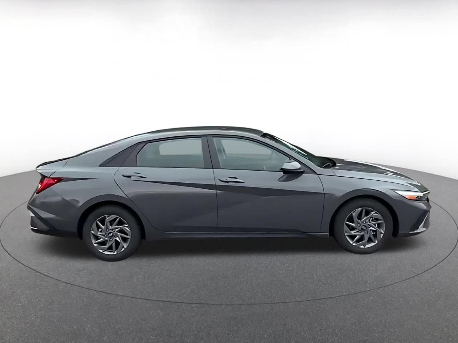 Thumbnail: 2026 Hyundai Elantra - 15
