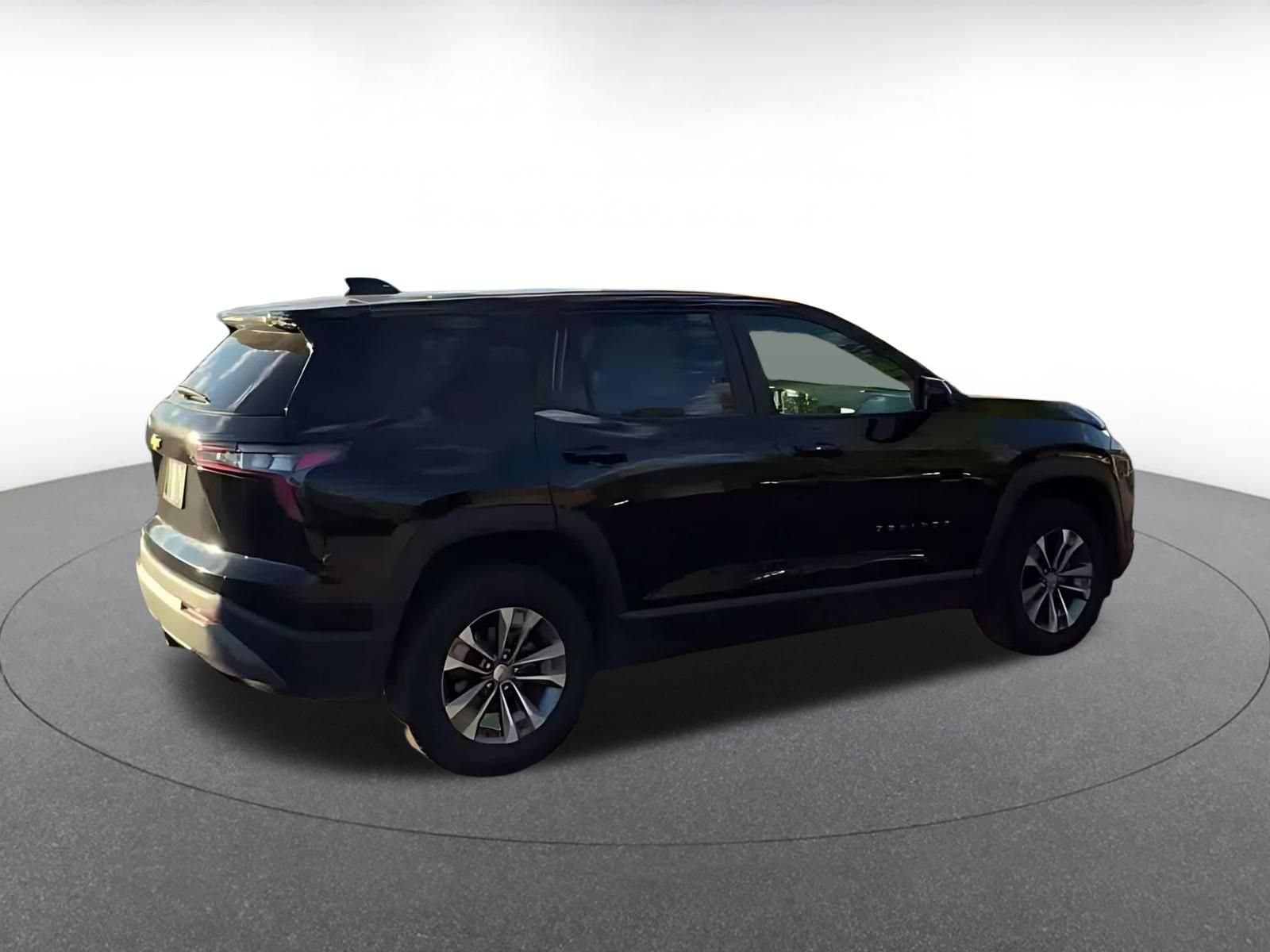 Thumbnail: 2025 Chevrolet Equinox - 9