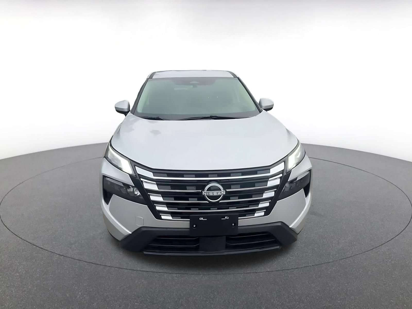 Thumbnail: 2025 Nissan Rogue - 4