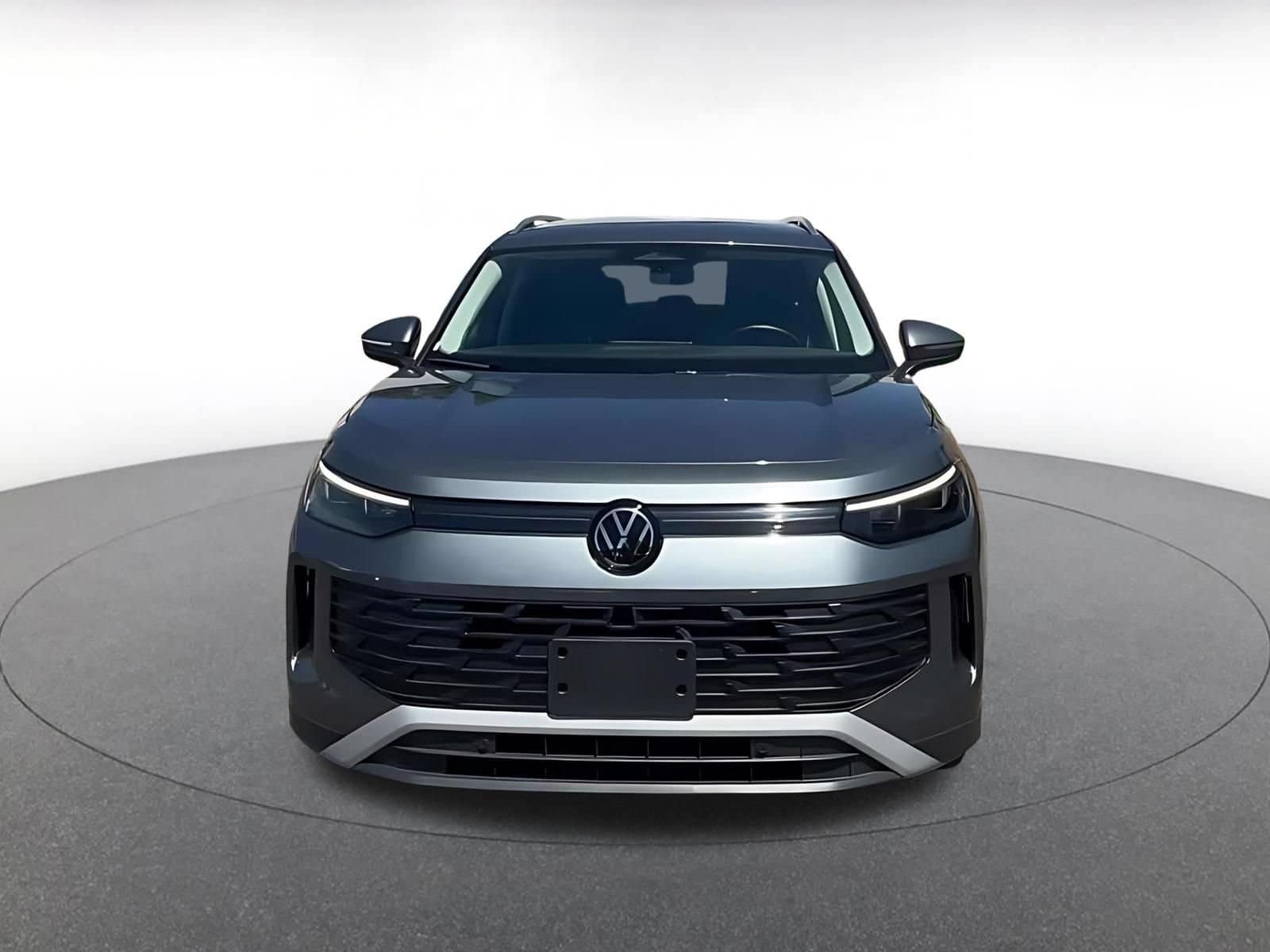 Thumbnail: 2026 Volkswagen Tiguan - 4
